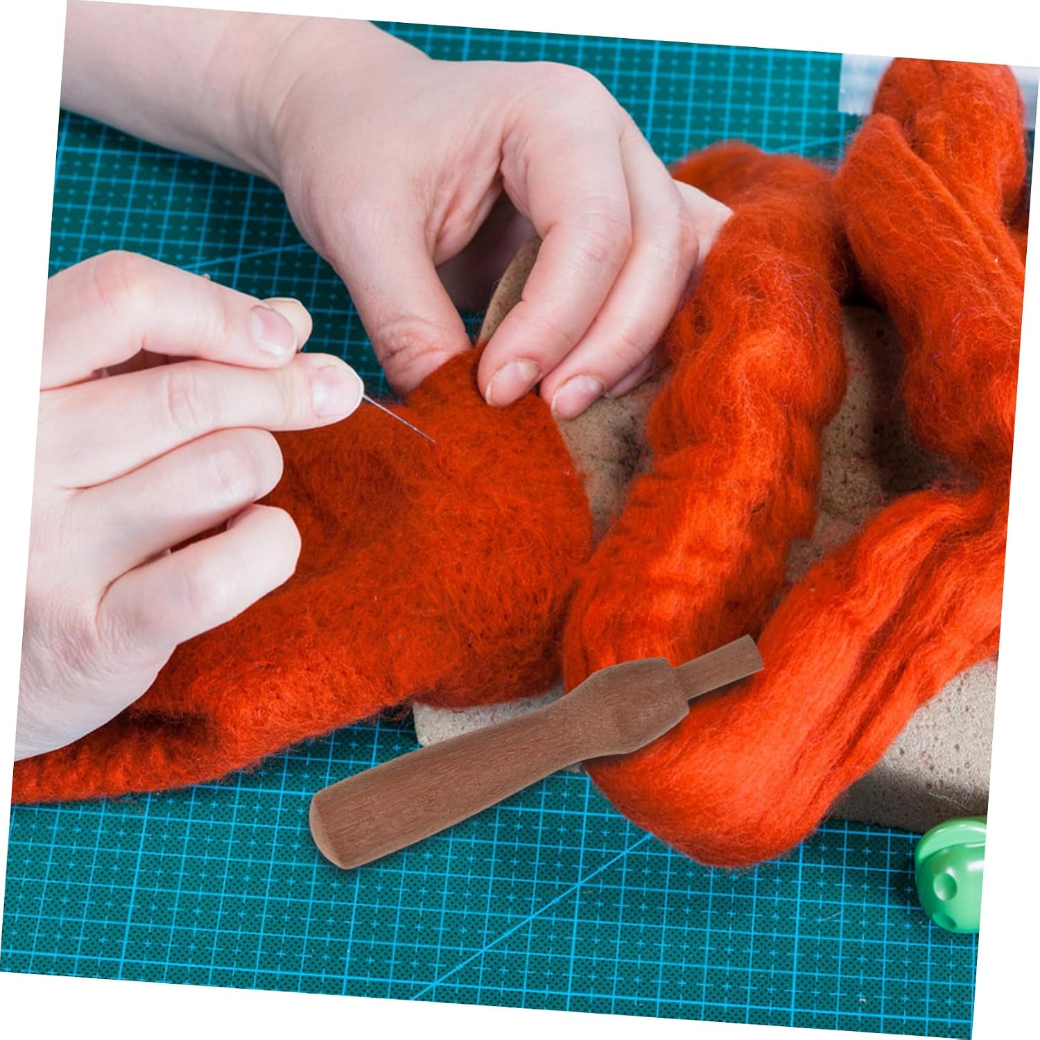 ULDIGI 5pcs Craft Wool Felting Needles Kit Wooden Handle Felt Needles Easy Replacement Felting Tools for Skill Levels