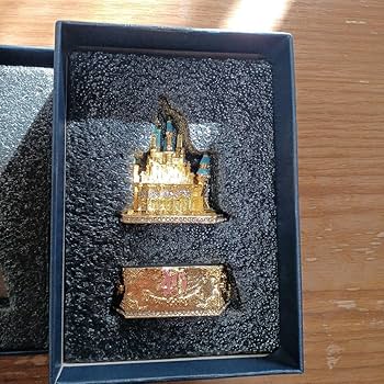 【TDR限定】Arribas Brothers 40周年シンデレラ城　小物入れ Amazon.co.jp: TDR限定Arribas Brothers 40周年シンデレラ城