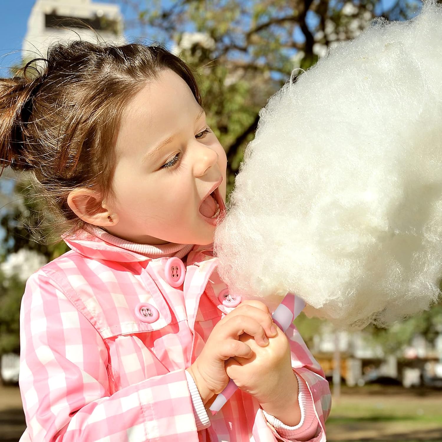 Cotton Candy Cones Striped White Cotton Candy Sticks Paper Cotton Candy Floss Sugar Cane Sticks Colorful Cotton Candy Cones for Cotton Candy Making Accessories Party Supplies (200)