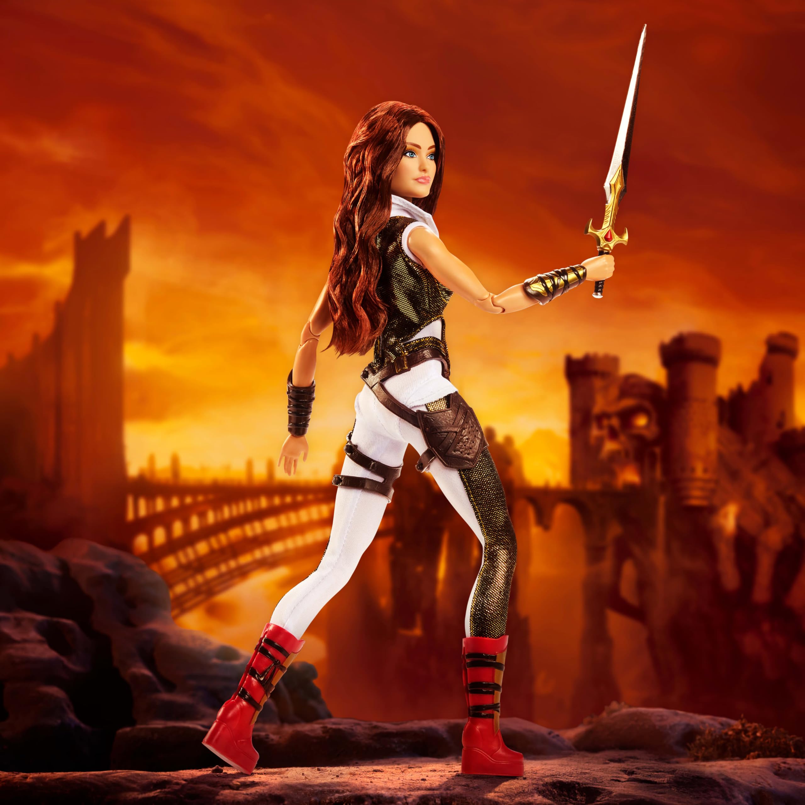 Barbie Signature Masters of the Universe Władcy Wszechświata Barbie Lalka kolekcjonerska Teela w kombinezonie, w zestawie „miecz” i podstawka dla lalki, zabawka dla dzieci 6+, JKG65