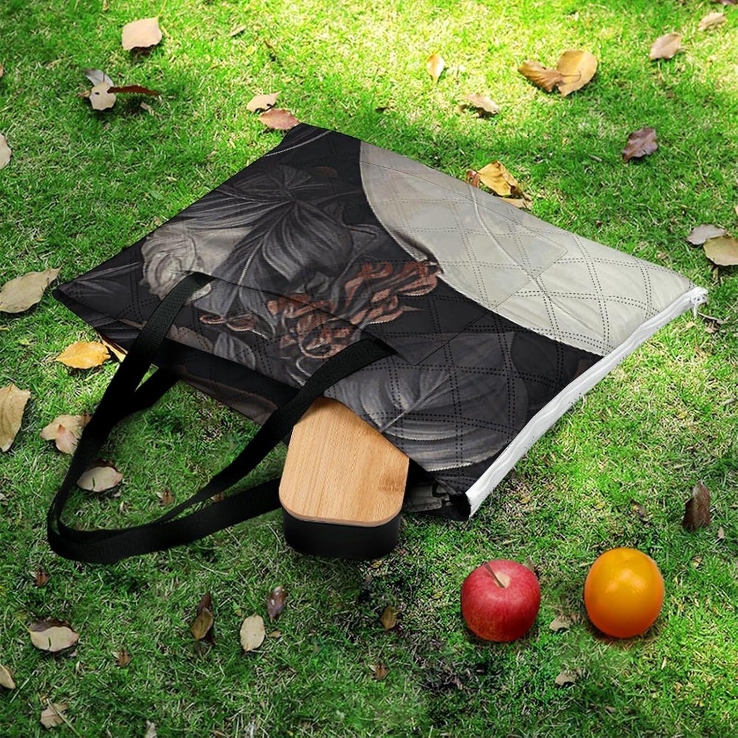 Black and White Flowers and Skull Picnic Blanket 200x200cm, Foldable 2-in-1 Picnic Mat and Tote Bag Portable Waterproof Beach Mat Sandproof Outdoor Blanket for Park, Hiking, Beach, Camping, Travel