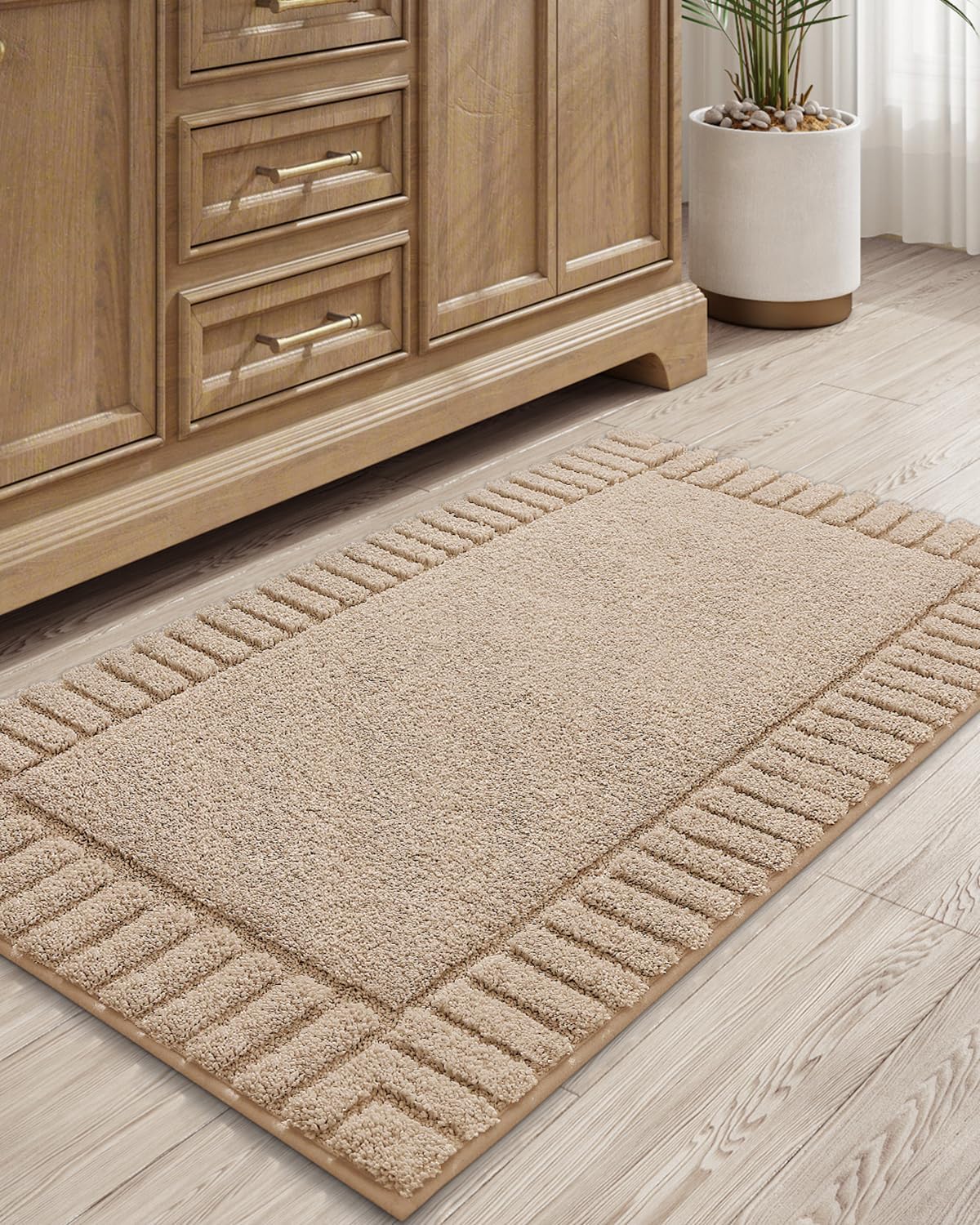 LUMI Bathroom Rugs Non-Slip Washable, Extra Soft Absorbent Bath Rug, Machine Washable Bathroom Mat, Thick Bath Mat for Tub, Shower, Bathroom,Beige, 24"x43"