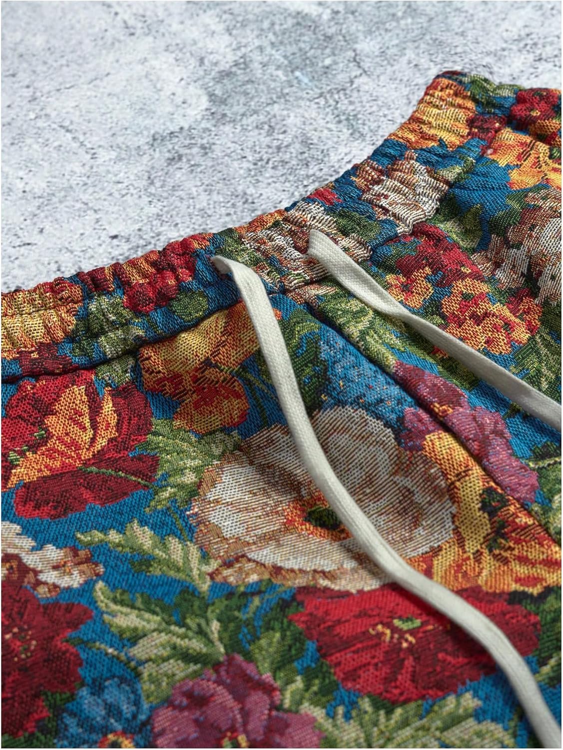 Men's Floral Shorts Drawstring Waist Summer Vacation Beach Shorts with Pockets - Image 5