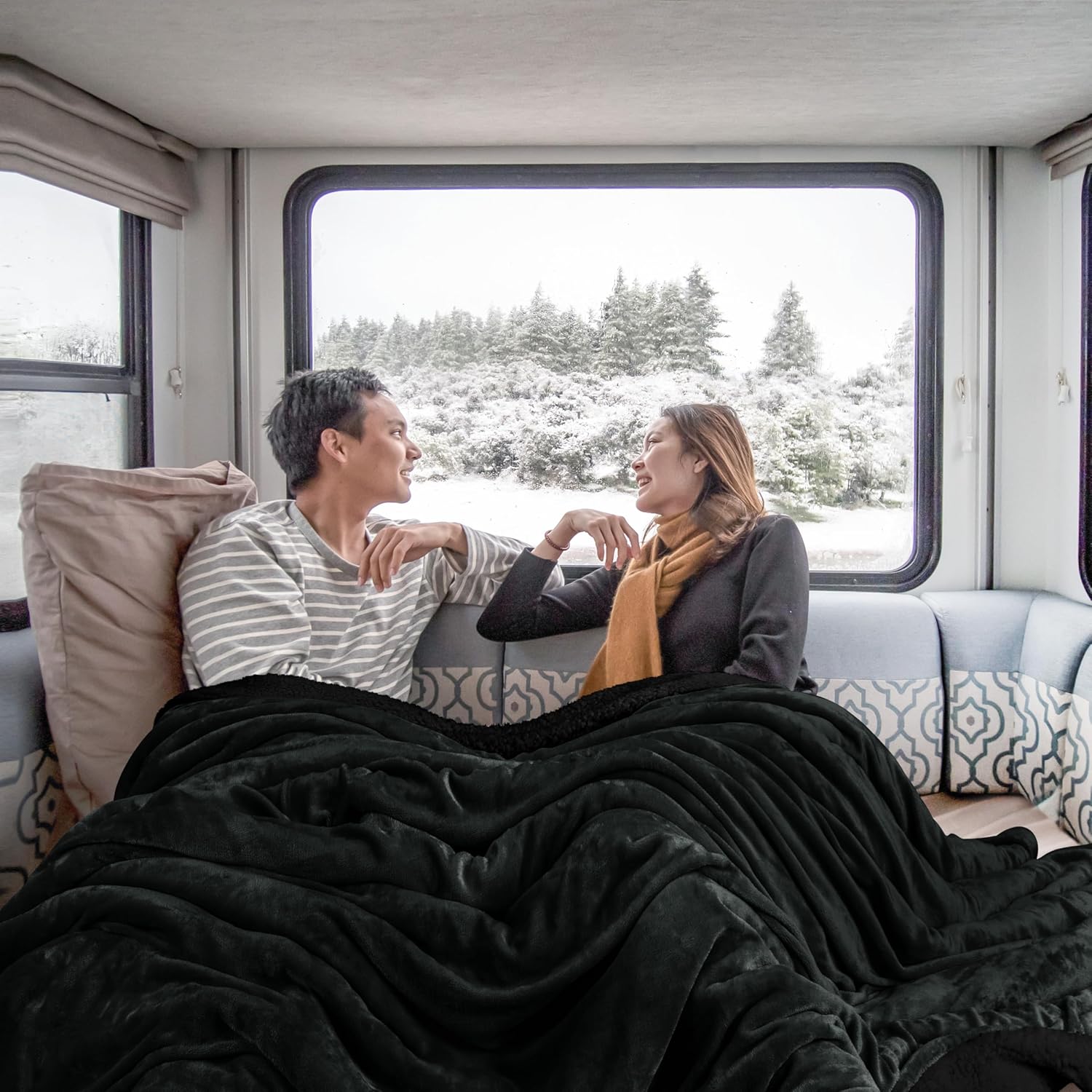 Utopia Bedding Sherpa Blanket King Size (King, 90x102 Inches) - Soft Lightweight Plush Fleece Reversible Blanket for Bed, Sofa, Couch, Camping and Travel - Image 4