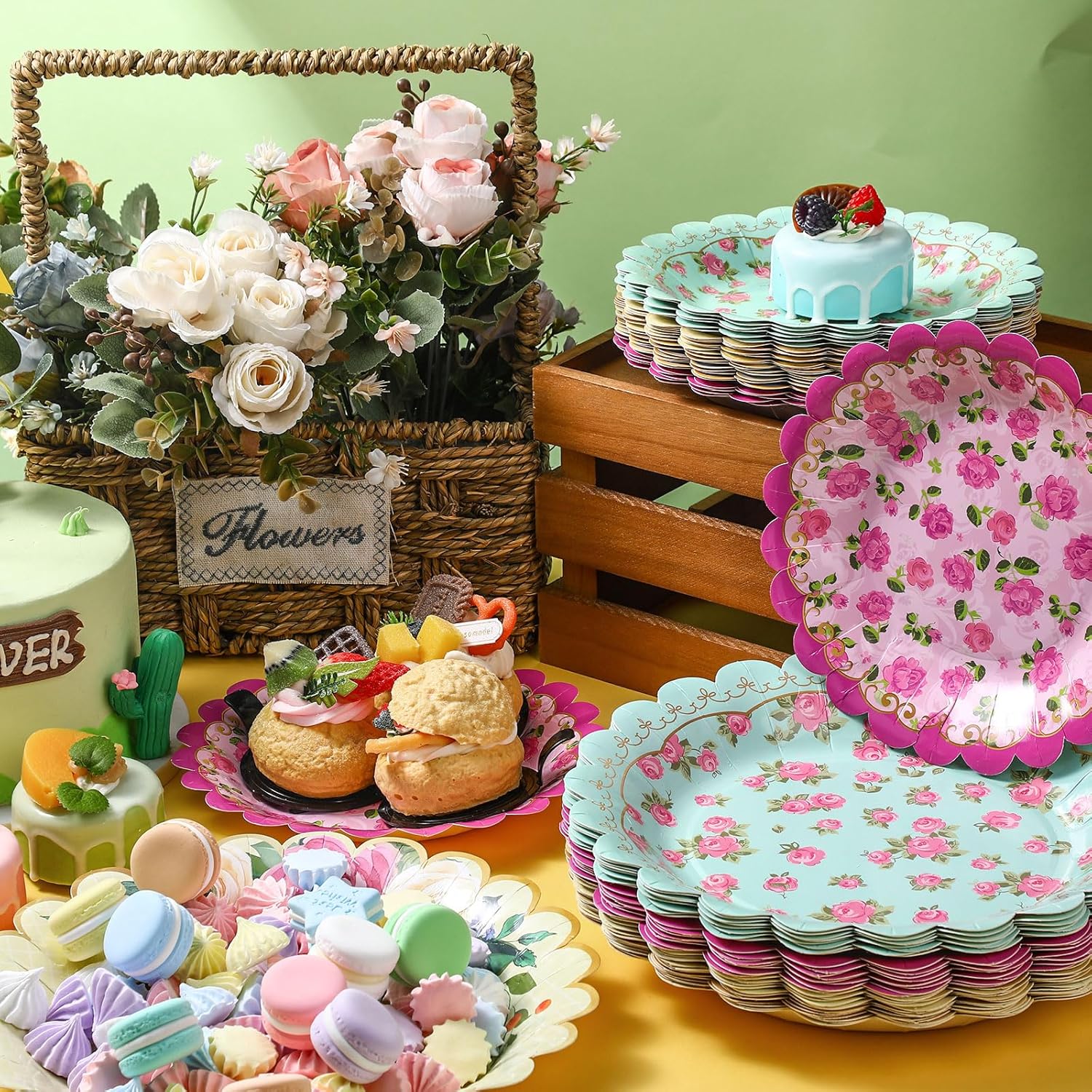 Pasimy 64 Pcs Floral Vintage Plates Paper Tea Party Tableware Set 9 Inch and 7 Inch Plates for Tea Party Birthday Baby Shower Wedding Bachelorette Supplies(Flowers)