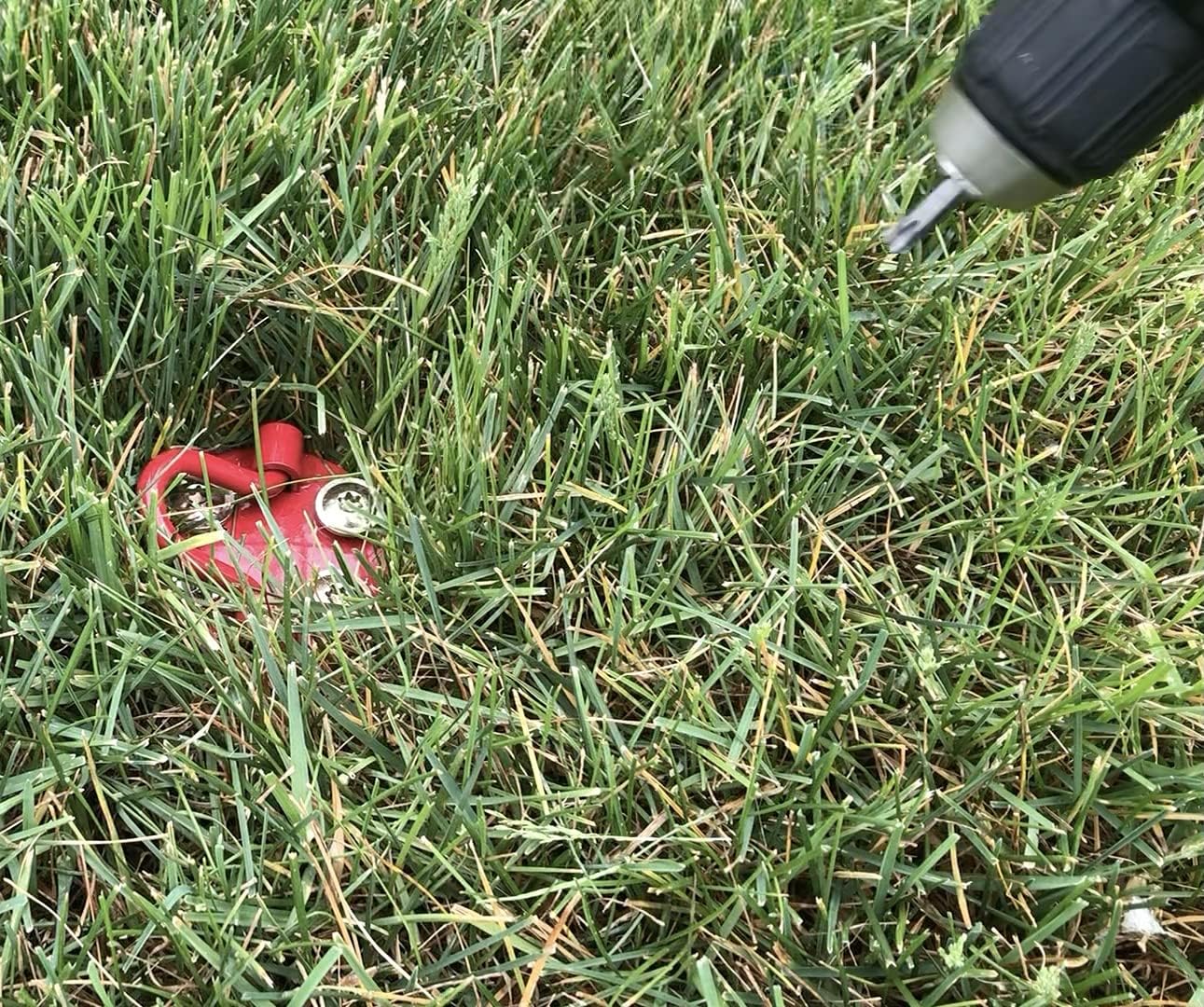 Keyfit Tools GROUNDHAWG (4 Pack) Spiral Screw in Heavy Duty Ground Anchors 4 Self Cutting 10" Screws W/Each Anchor Plate Low Profile for Hard Pan Asphalt Driveways NOT for Loose Soils Shed Anchor Kit