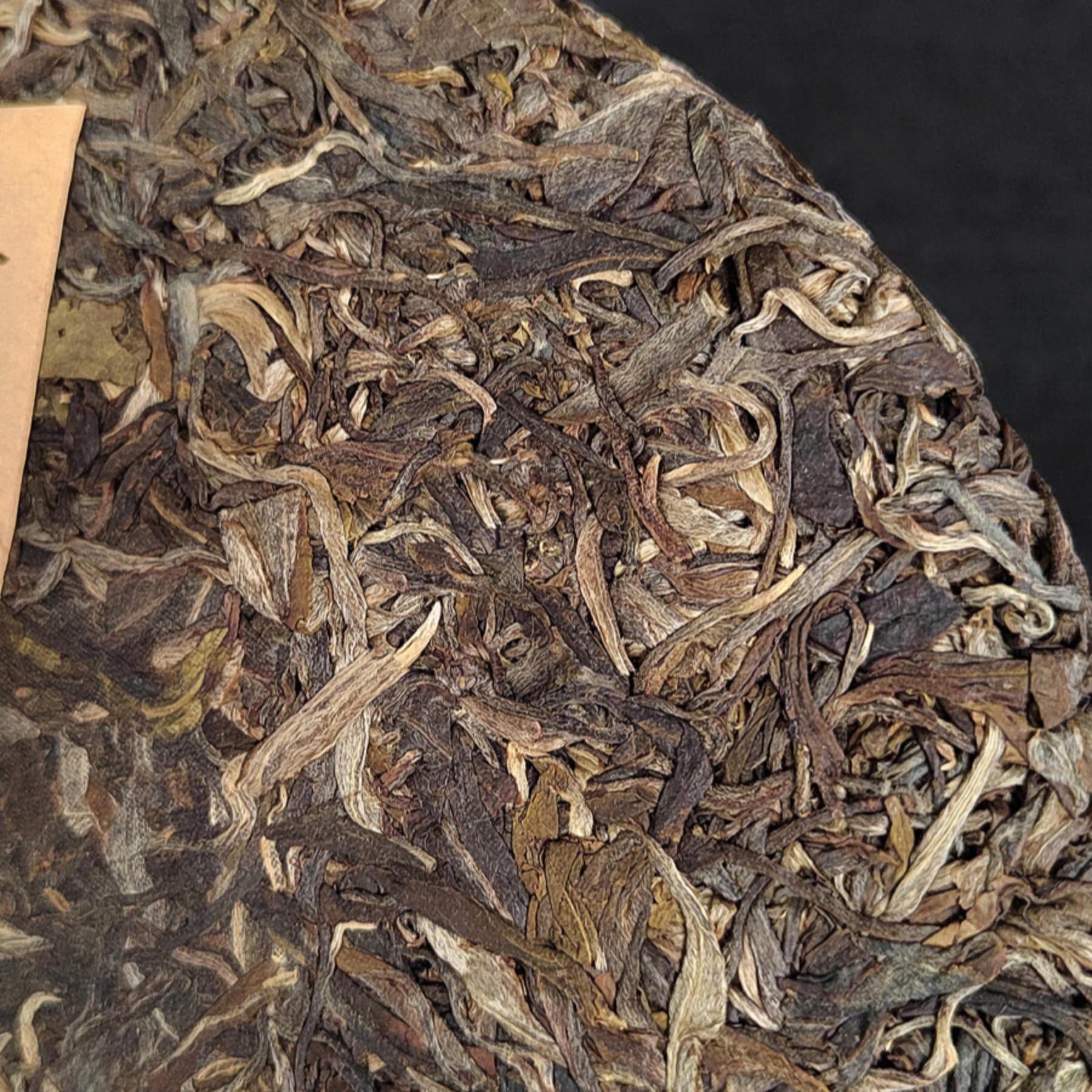 Surowa Herbata Yunnan Stare Drzewo 357g Xigui Herbata Pu 'er, Smak Tradycyjnego Uroku