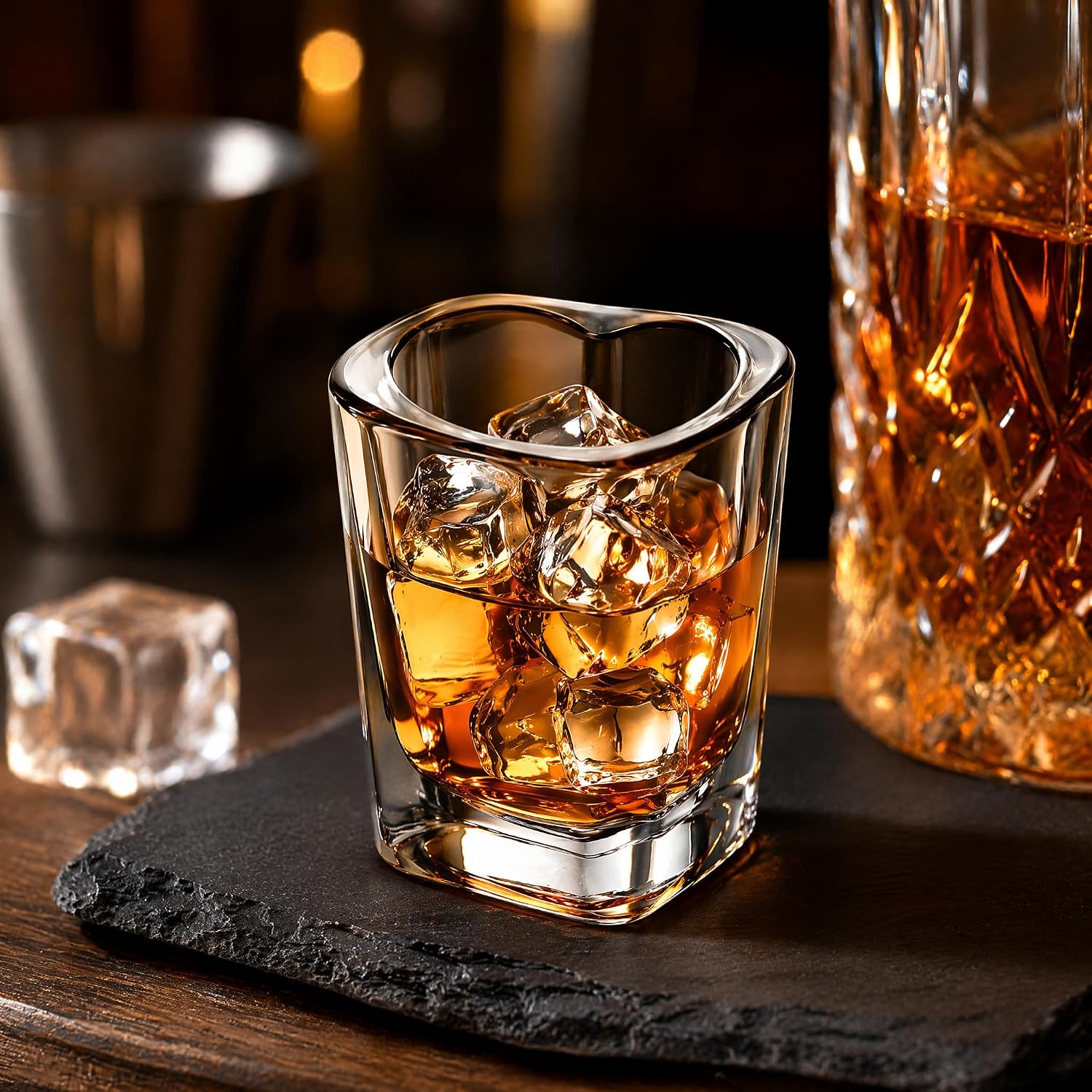 Jucoan 20 Pack Heavy Base Shot Glasses Set, 1.5 oz Cute Square Heart Shaped Shot Glasses, Clear Tequila Espresso Shot Glass for Vodka, Whiskey, Spirits & Liquors Bar Supplies, Wedding Party Favor