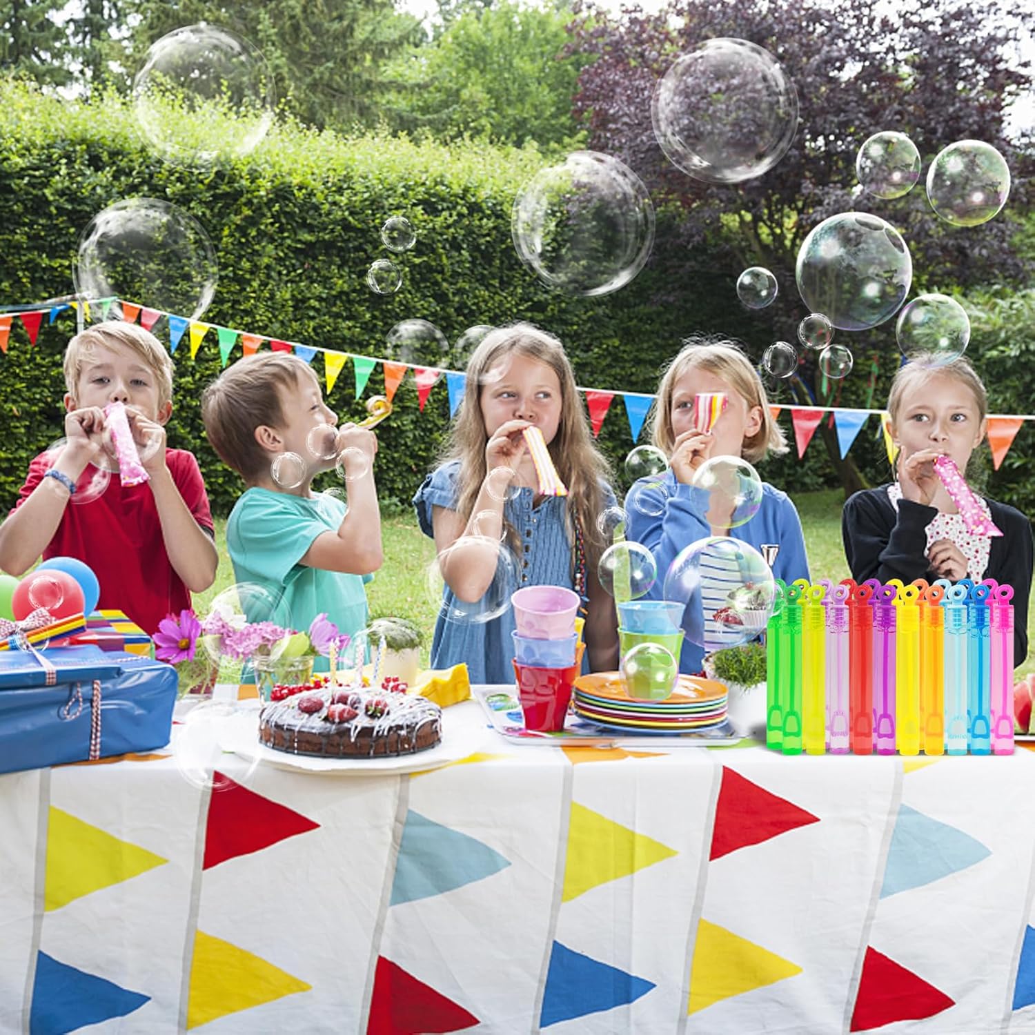 Bubbles Party Favors,20 Pack Mini Bubble Wand Bulk 10 Colors for Kids,As Goodie Bags Filler,Small Carnival Pinata Birthday Favors, Classroom School Reward,Summer Outdoor Toys,Small Toy Gift