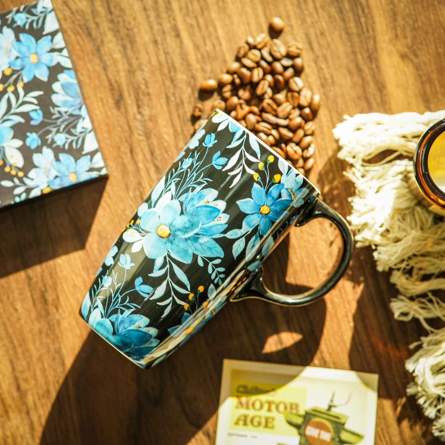 Coffee Ceramic Mug Porcelain Latte Tea Cup With Lid 17oz., Blue Flower