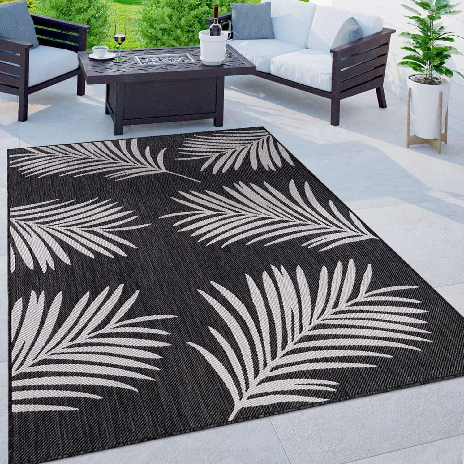 Contemporary Palm Leaves Textured Flat Weave Easy