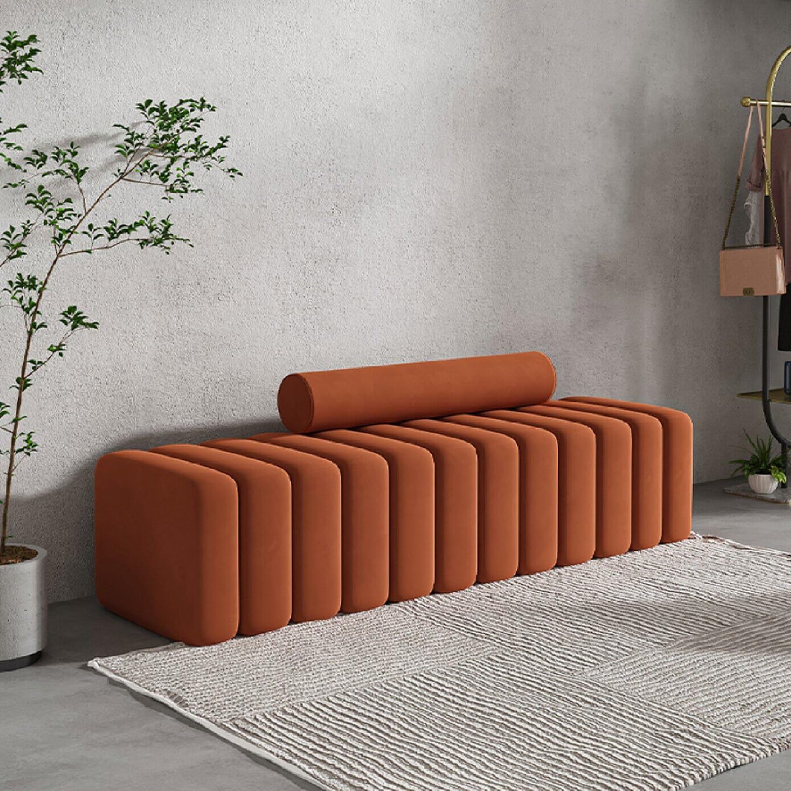 Banc à chaussures doux orange pour optimiser l'espace de votre entrée