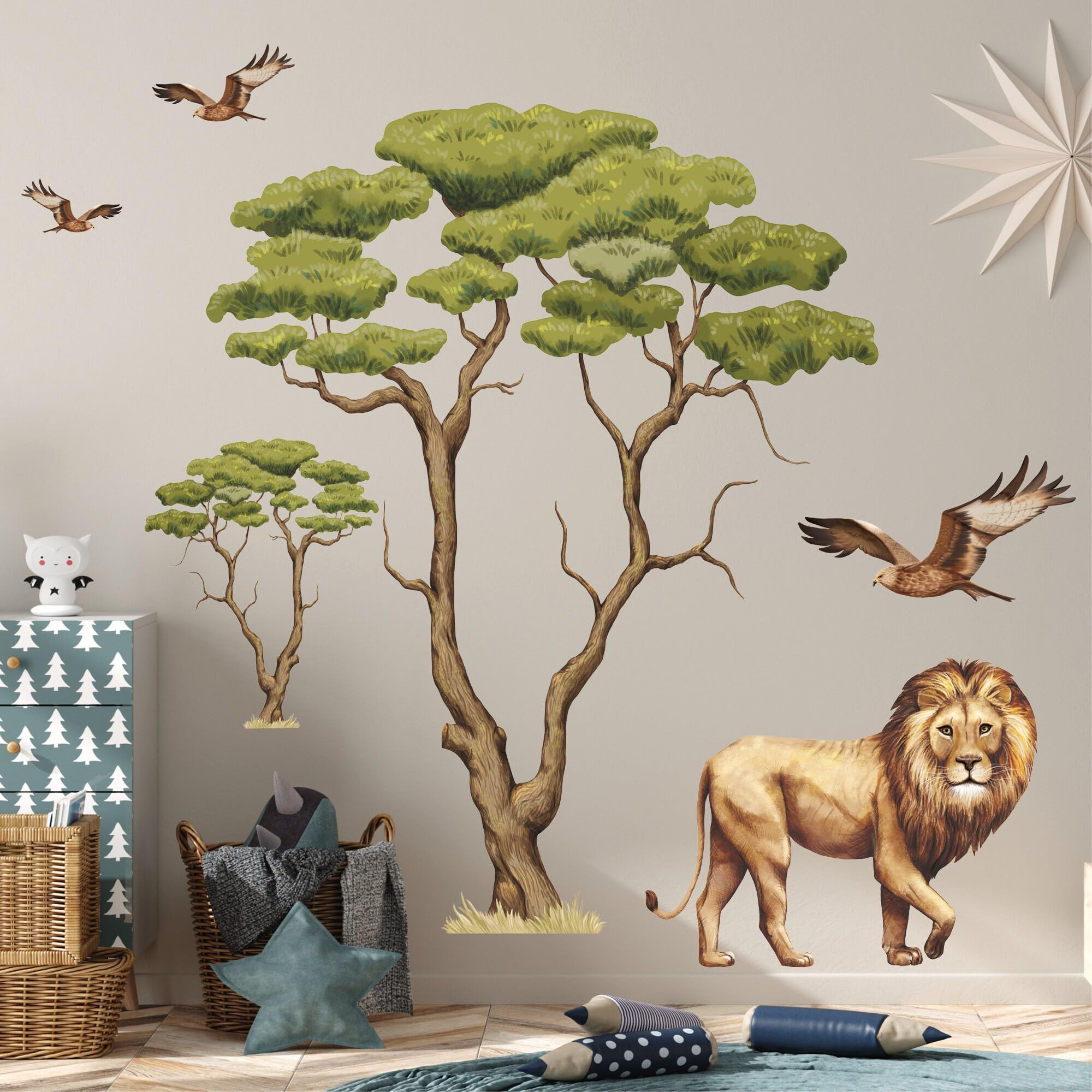 Wandtattoo Kinderzimmer Savanne mit Bäumen Löwe und Vögeln Dekoration Babyzimmer Tiere Natur