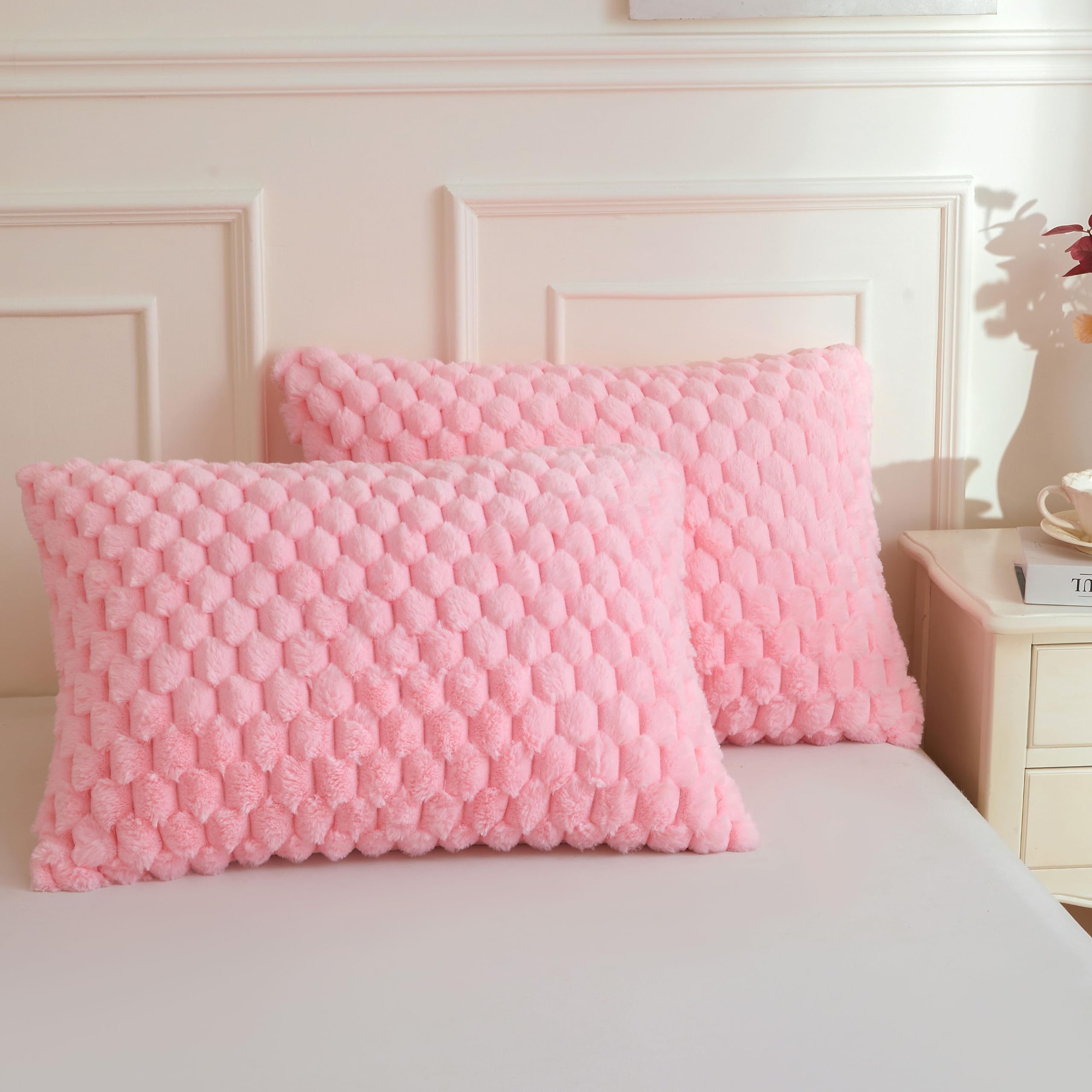 XeGe 3D Bubble Fluffy Faux Rabbit Fur Pillowcases Standard, Pink, Set of 2
