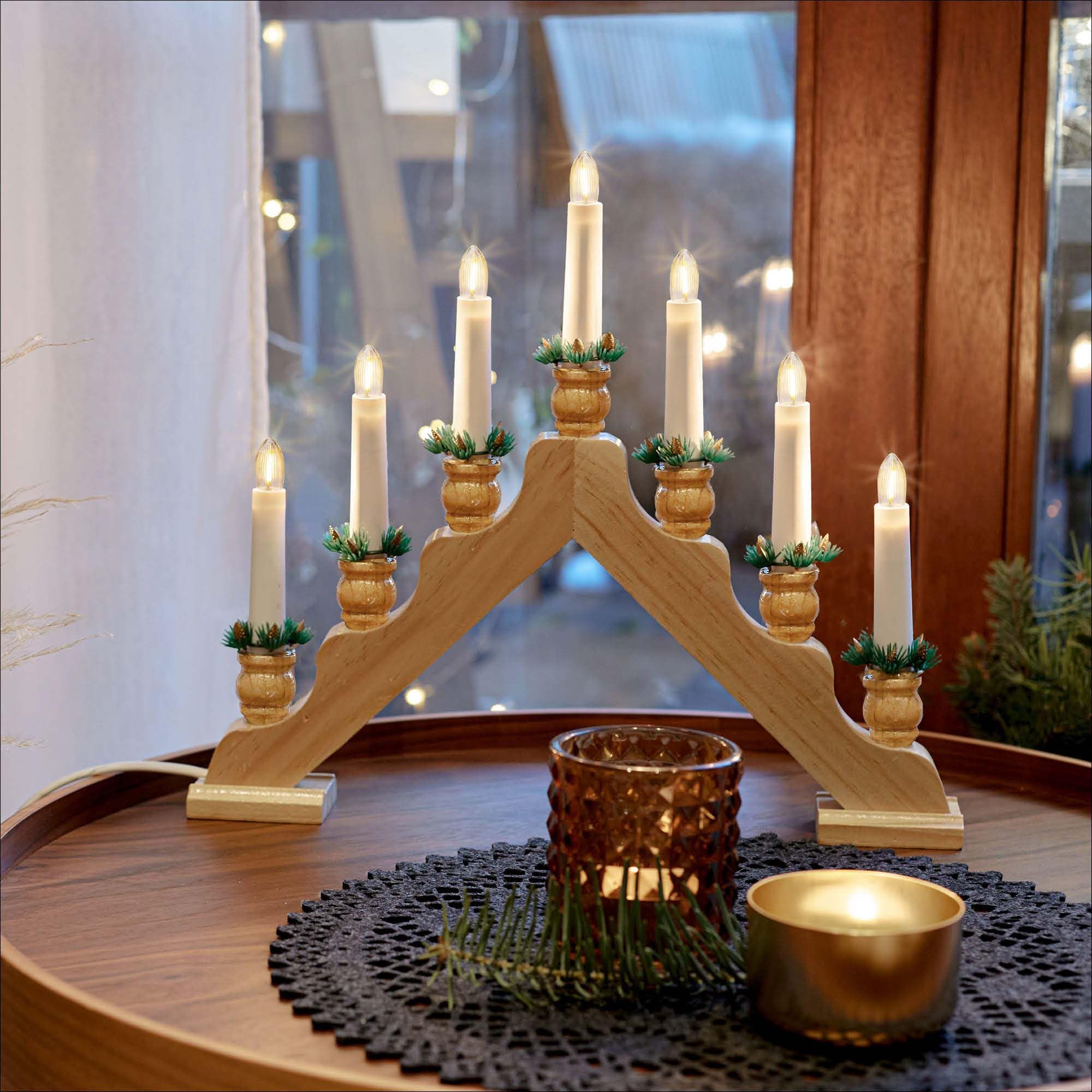 Arche lumineuse de Noël Hellum pour l'intérieur, éclairage de fenêtre de Noël, 39 x 34 cm, couleur naturelle, avec 7 bougies, arche lumineuse avec alimentation électrique et interrupteur 151794