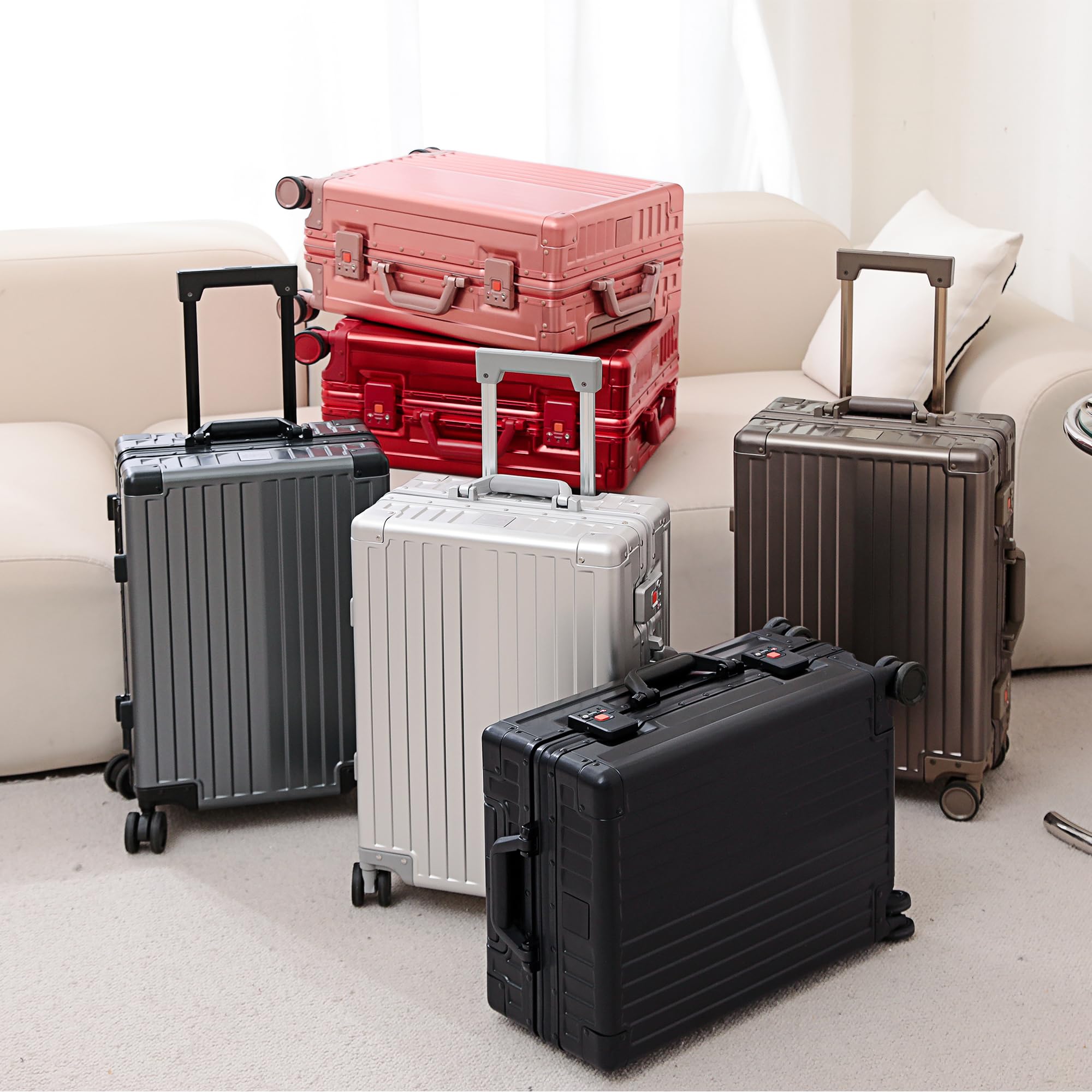Simcat - Equipaje de mano de aluminio con ruedas giratorias, aprobado por aerolíneas, ligero, con candado TSA y ruedas silenciosas, carcasa dura, para viajes de negocios, Silver, 20in/55cm,36L