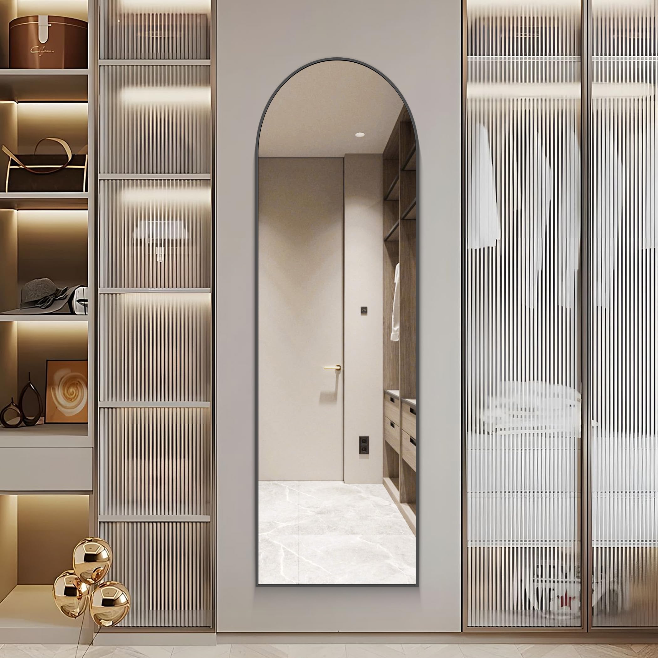 Miroir sur Pied 150 x 40 cm, Grand Miroir Mural en Pleine Longueur avec Cadre en Aluminium Noir, Miroir Arqué pour Salle de Bain, Chambre, Entrée et Couloir