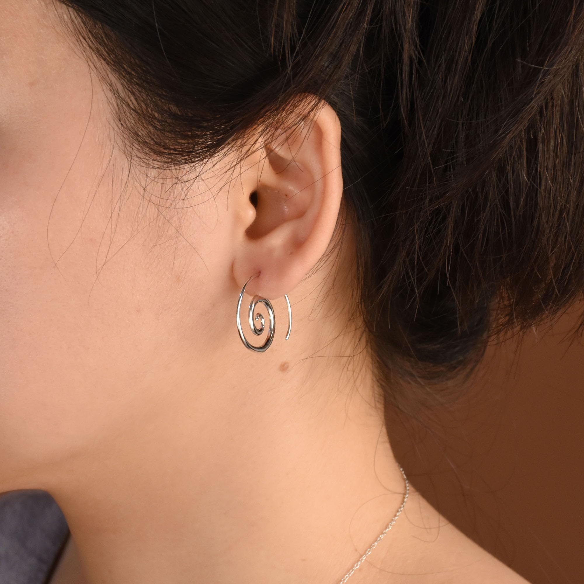 Orecchini A Cerchio A Spirale In Filo Intrecciato A Labirinto Rotondo Geometrico Martellato Boho Per Donne E Ragazze Adolescenti Gialli Placcati In Oro 14K Su Argento Sterling .925