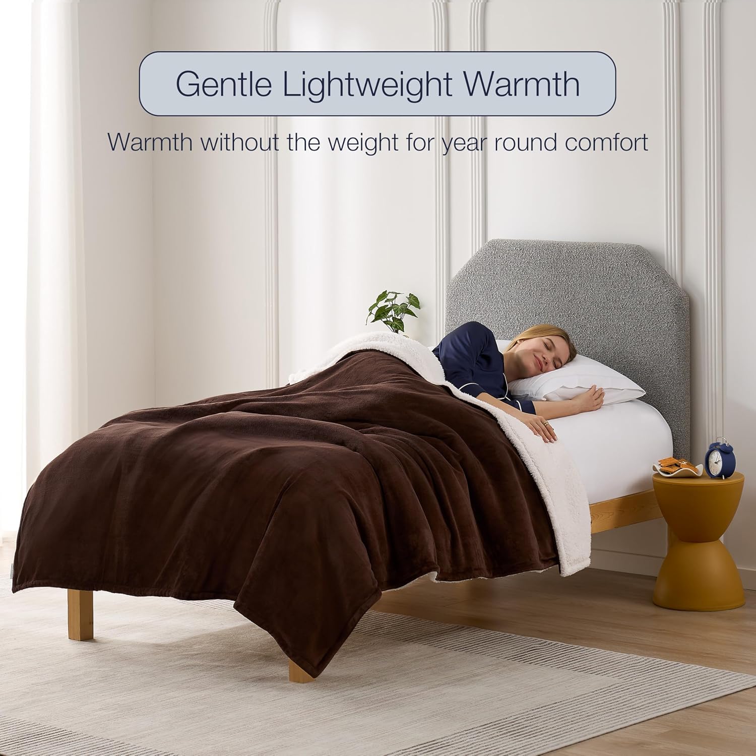 Casual Living Sherpa Twin/Twin XL Blanket Plush Fuzzy Cozy Fleece Bed Blanket for Bedroom Oversized Throw for Couch or Sofa Home Decor Washable Reversible Premium Warm Soft, 60-inch x 80-inch, Brown