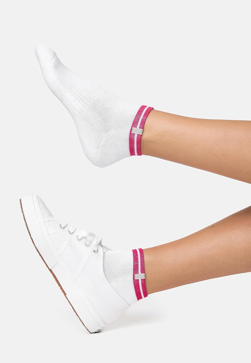 Lot De 12 Paires (0,41€ Pièce) : Chaussettes De Sport Mi-Hautes Pour Femme - Grossiste De France