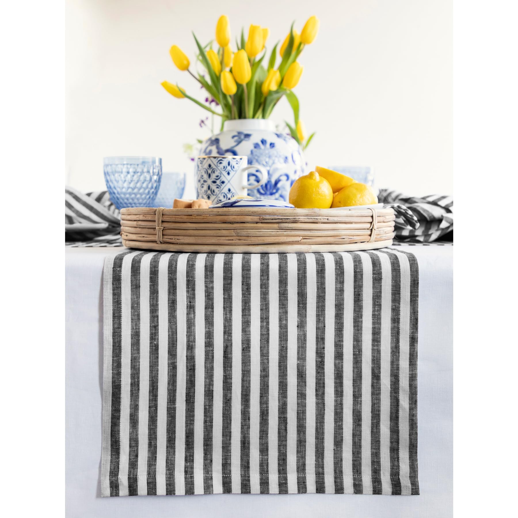 Solino Home Camino de mesa de lino a rayas de 72 pulgadas de largo, 100 % lino puro, color blanco y negro, 35,5 x 183 cm, ideal para comedor, boda, fiestas, primavera, día de la madre, Pascua, rayas