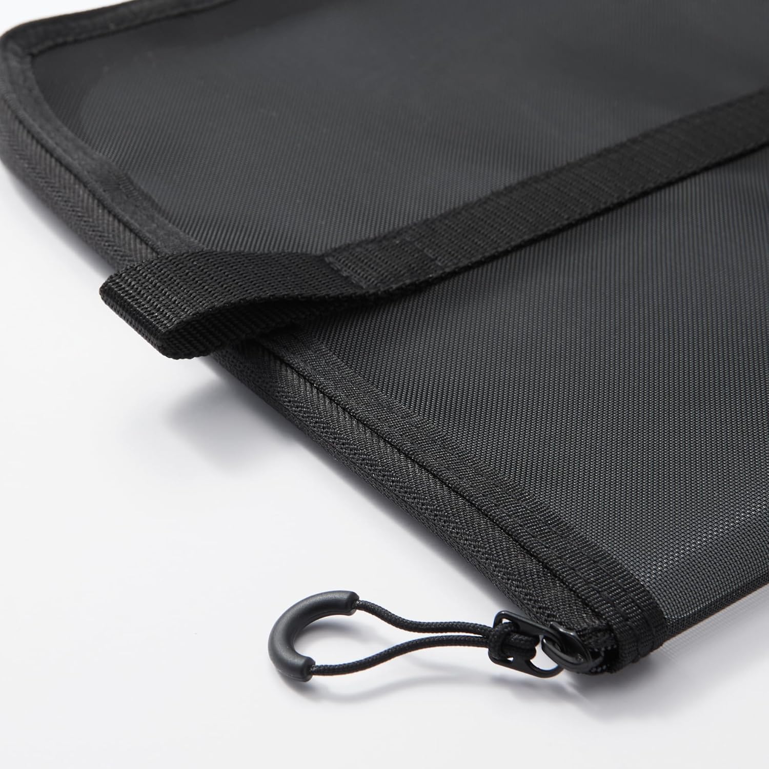 MUJI 84444623 Nylon Mesh Vertical Document Case with Dividers for A4 Size, Black