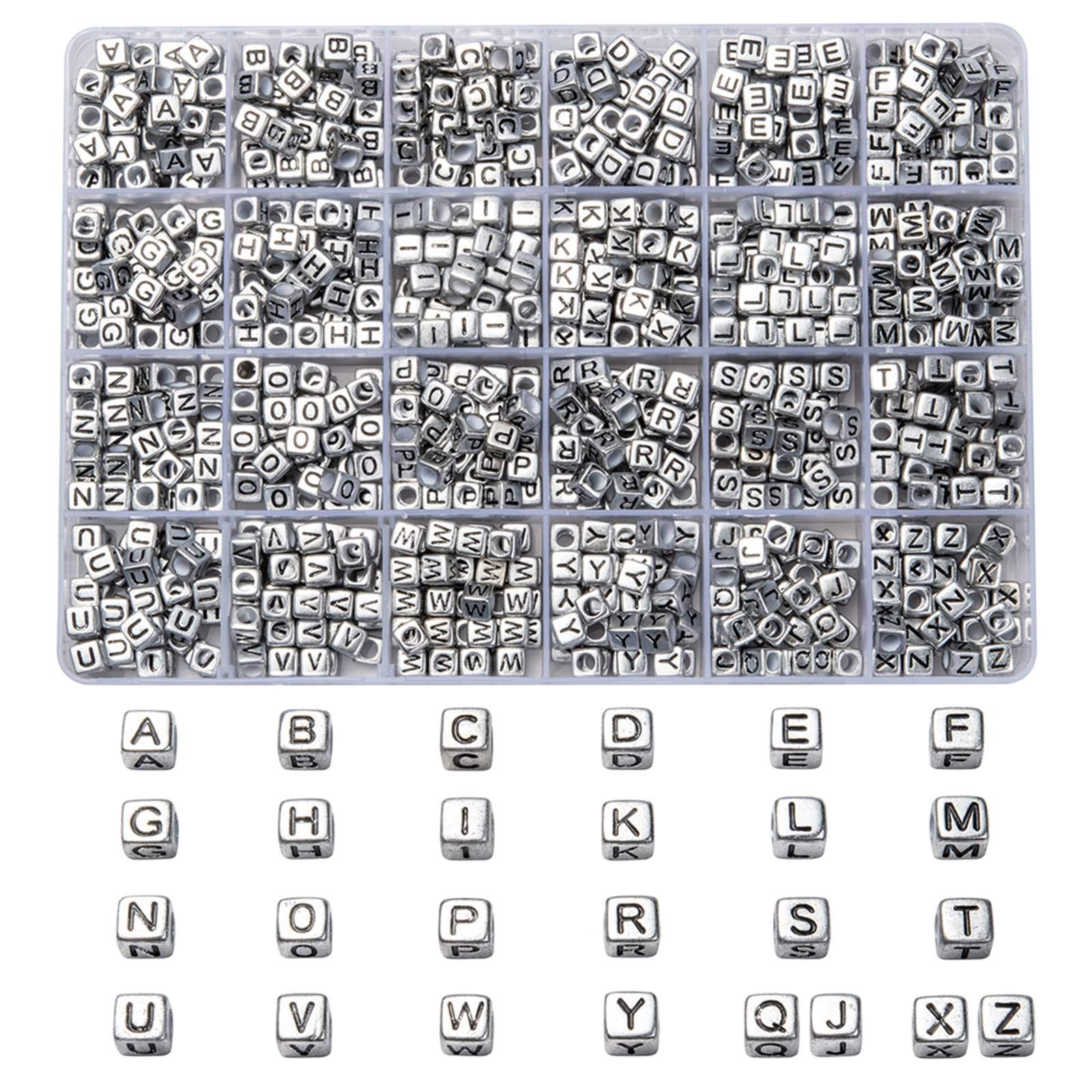 Cheriswelry Boîte De 934 Perles Intercalaires Cubiques En Acrylique Avec Lettres De L'alphabet De A à Z Pour La Fabrication De Bijoux Et Porte-clés - Noir Et Doré