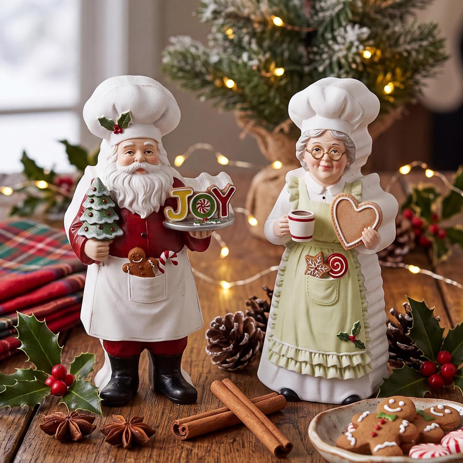 Yuntau 2 Pcs Chef Santa & Mrs. Claus Christmas Figurines Decor Wooden Christmas Chef Santa Statues Table Ornament Holiday Xmas Decor Gift for Kitchen Mantel Home Decoration Party Supplies Decoration