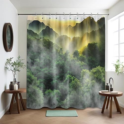 Cortina de ducha Misty Forest Mountain Nature Scenic Green para decoración de baño, tela impermeable con ganchos, 70 pulgadas de ancho x 72 pulgadas