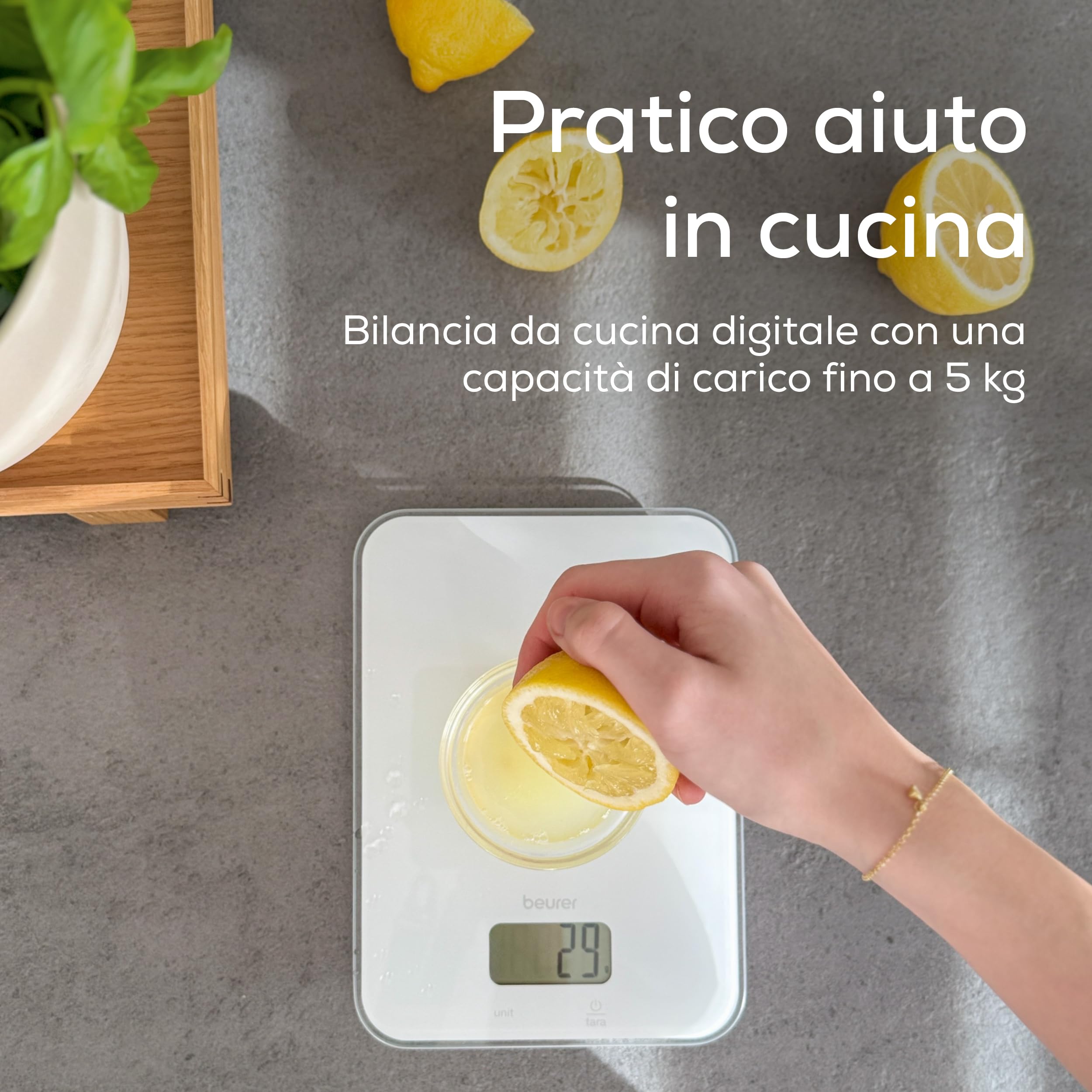 Beurer KS 19 Pure White bilancia da cucina digitale, capacità fino a 5 kg (suddivisione precisa al grammo), bilancia domestica con sensore touch, bilancia per alimenti incl. batterie, bianco