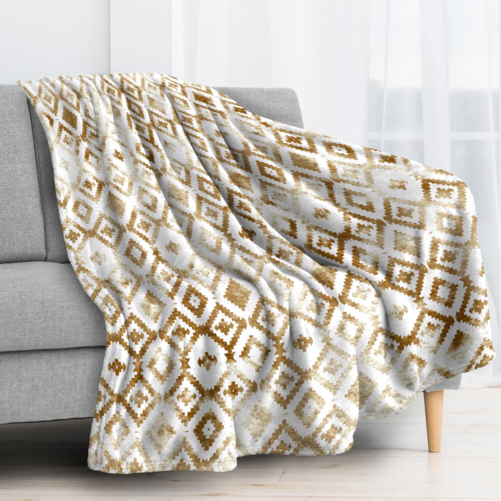 Couverture 1 personne BUKITA fini le froid sur le lit avec ce plaid flanelle doux