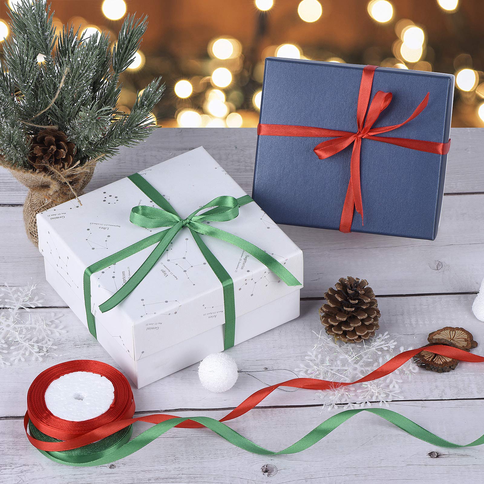 Elegant Nœud De Ruban Rouge Pour L'emballage De Cadeaux Sur Un Fond