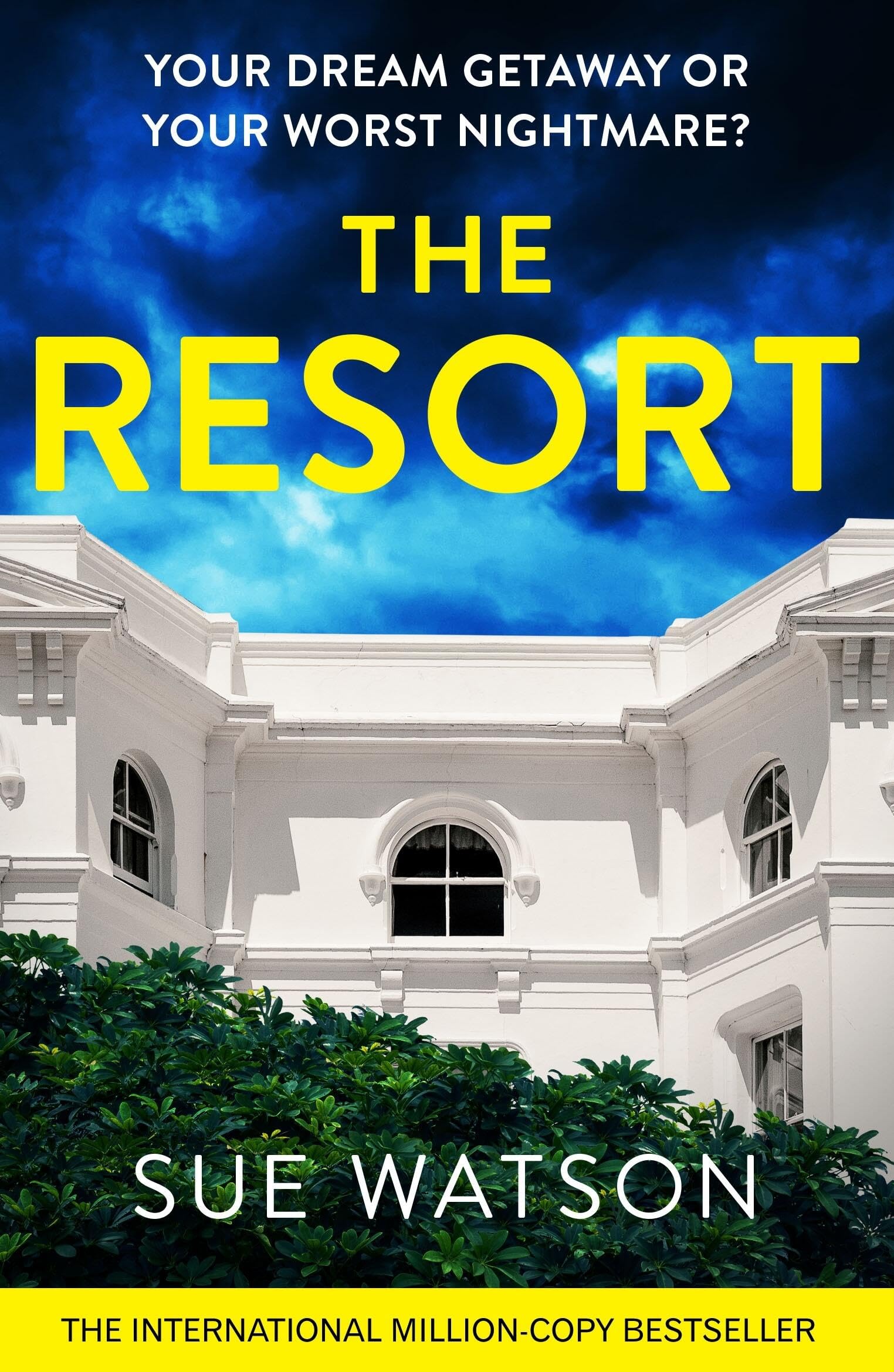 The Resort by Sue Watson PAPERBACK 9781836180210