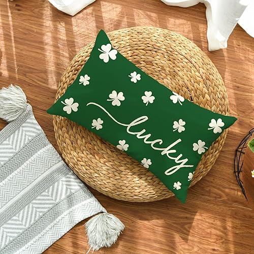 Miniatura 4 de AVOIN colorlife Funda de almohada de trébol de la suerte del día de San Patricio 12 x 20 pulgadas decoración de funda de cojín verde trébol para sofá