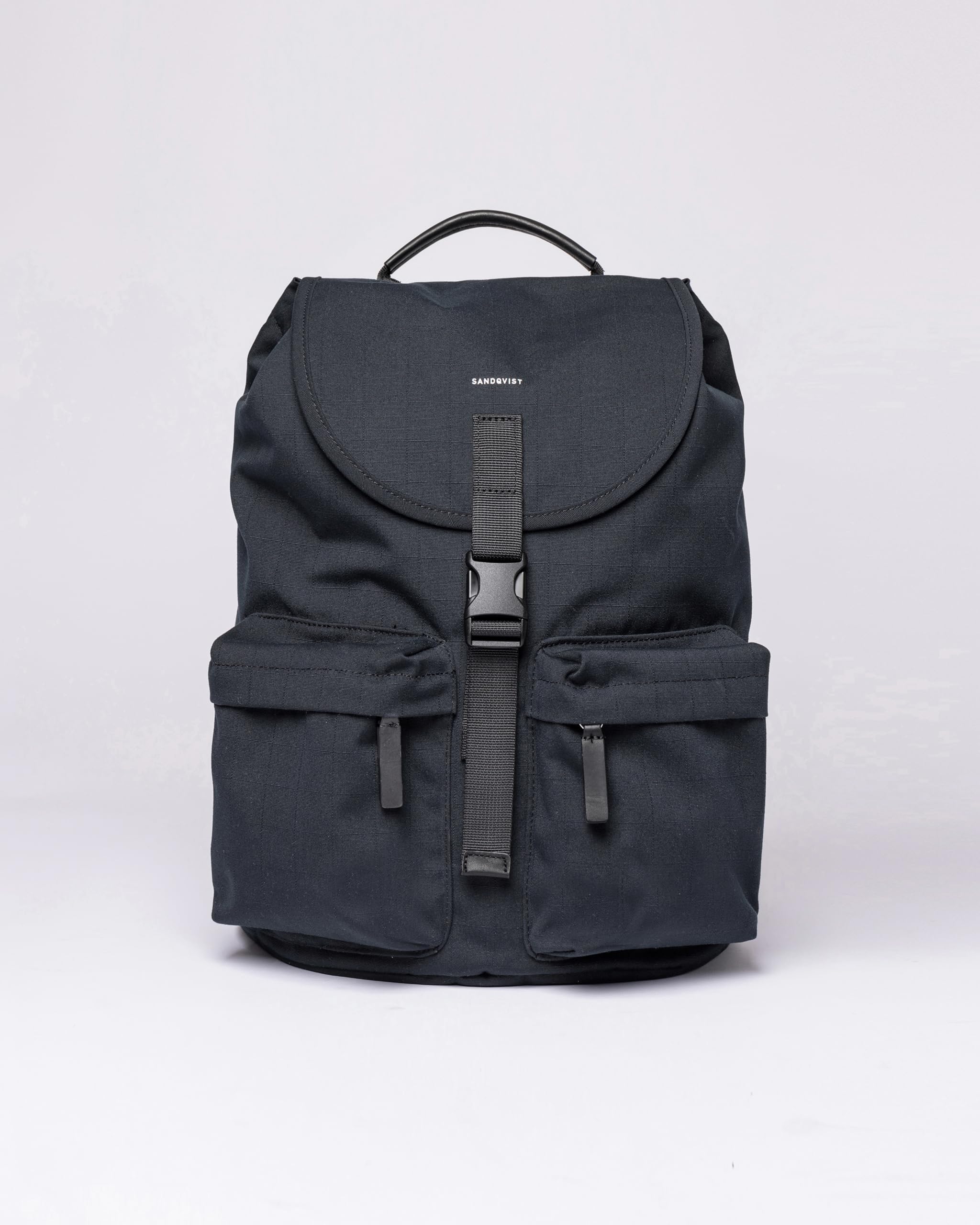 Sandqvist Everyday Zaino 16”, 17.5L, Nero, Zaino Porta PC Idrorepellente, Materiali Riciclati