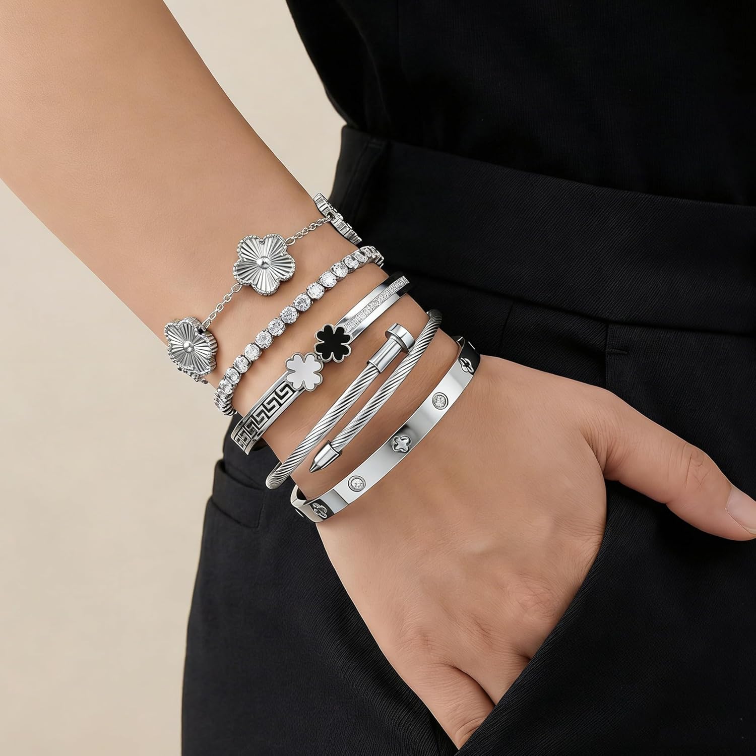 Camhanno 5pcs Gold Stackable Bracelet Set for Women - Stainless Steel Non-Tarnish Clover Lucky Charm Jewelry, Trendy Gift for Girlfriend/Wife on Christmas Valentine’s Birthday