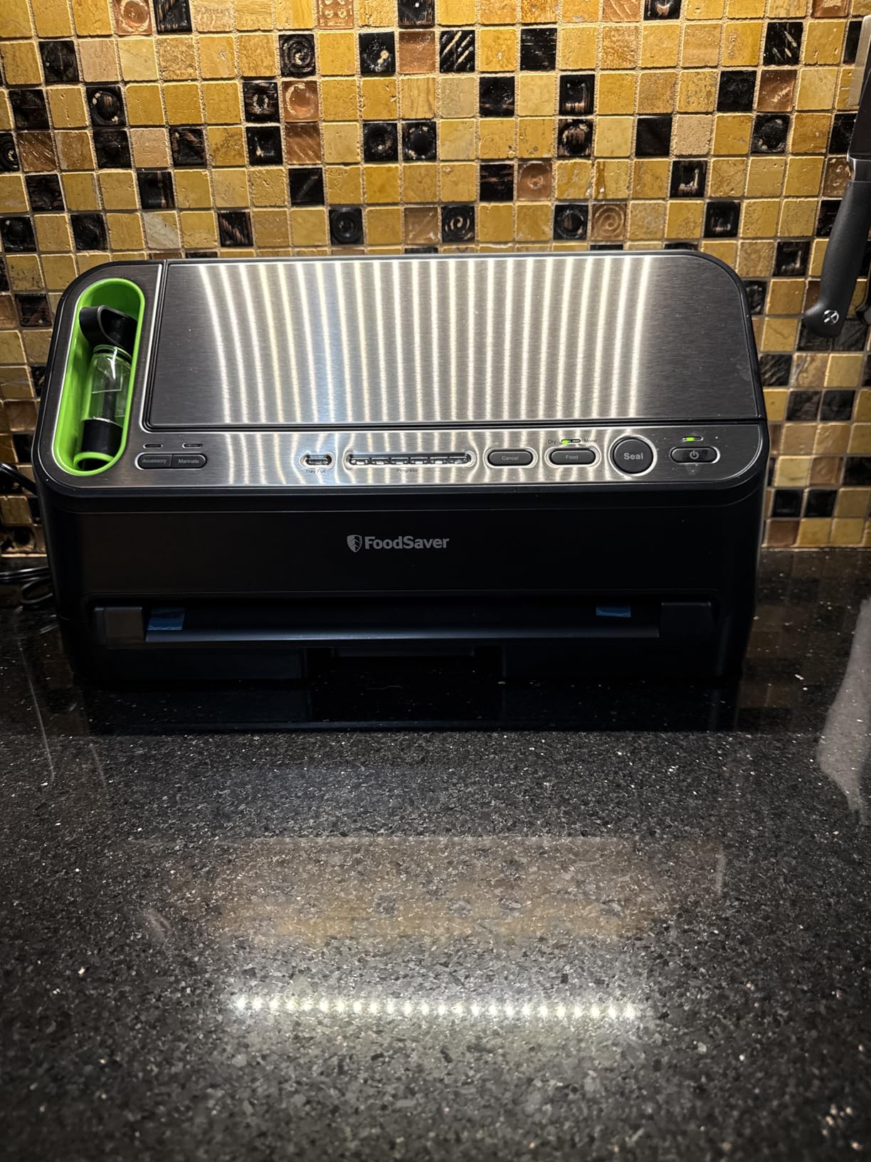 Customer image of FoodSaver V4400