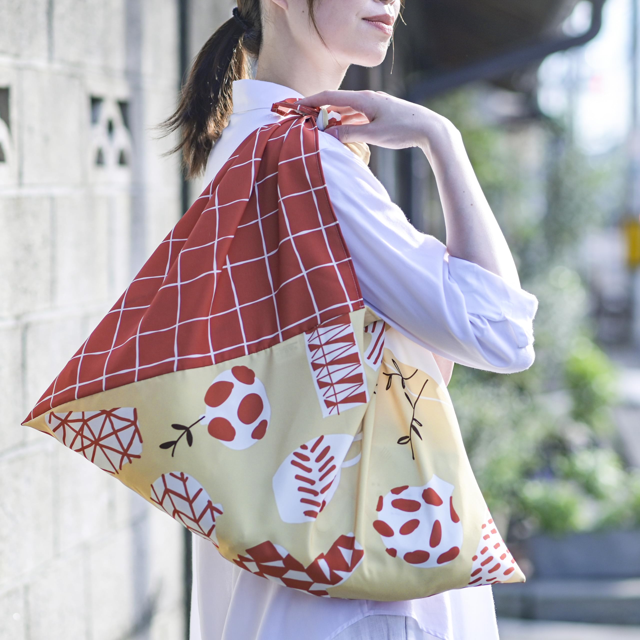 Amazon｜朝倉染布 撥水あづま袋 AZUMA VASE（オレンジ）中｜朝倉染布