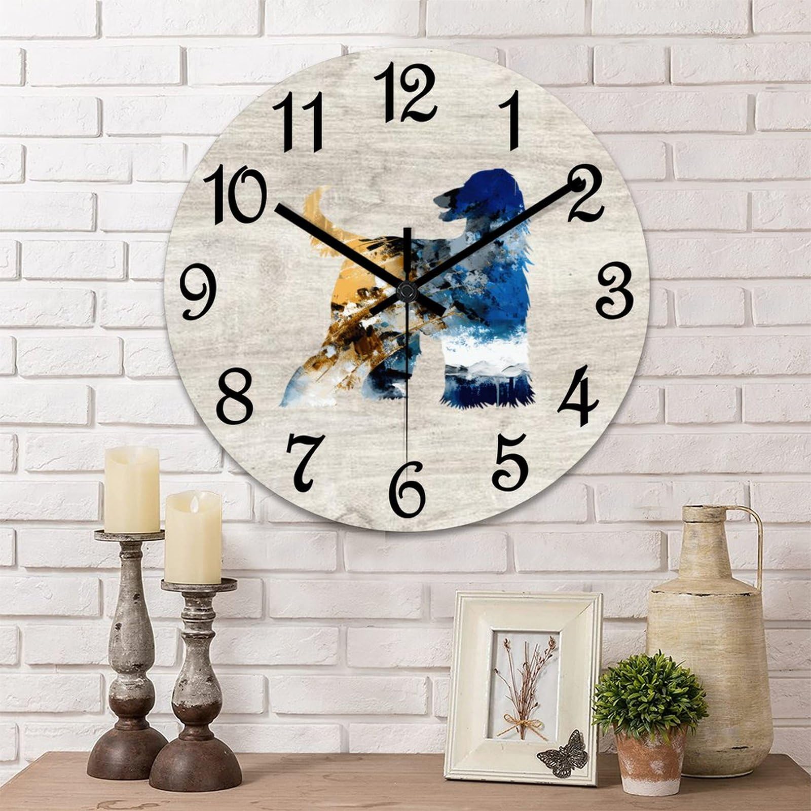 Horloge lévrier afghan ronde résout le problème des murs vides et du bruit