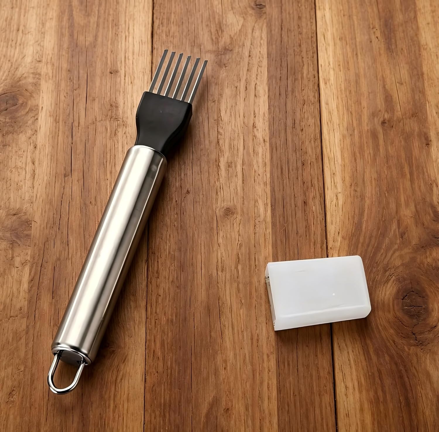 New Model Garlic Slicer, Manual Garlic Cutter Multi Blade Garlic Slicing Tool Kitchen Gadget for Garlic Ginger, Silver