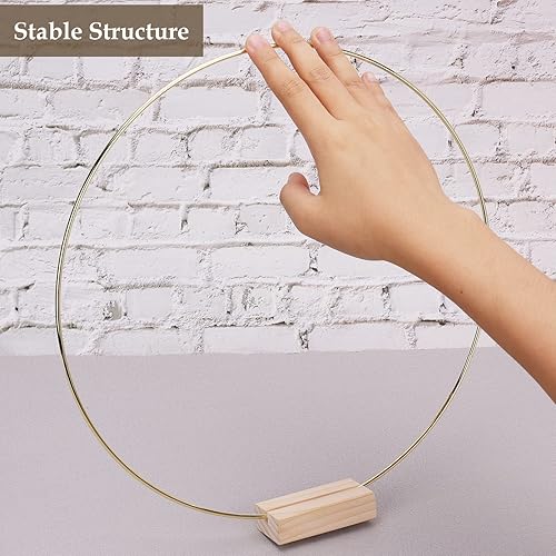 Miniatura 5 de Sntieecr 6 centros de mesa de aro floral de metal de 12 pulgadas para mesa con 6 soportes de madera, anillos de aro de corona dorados para coronas