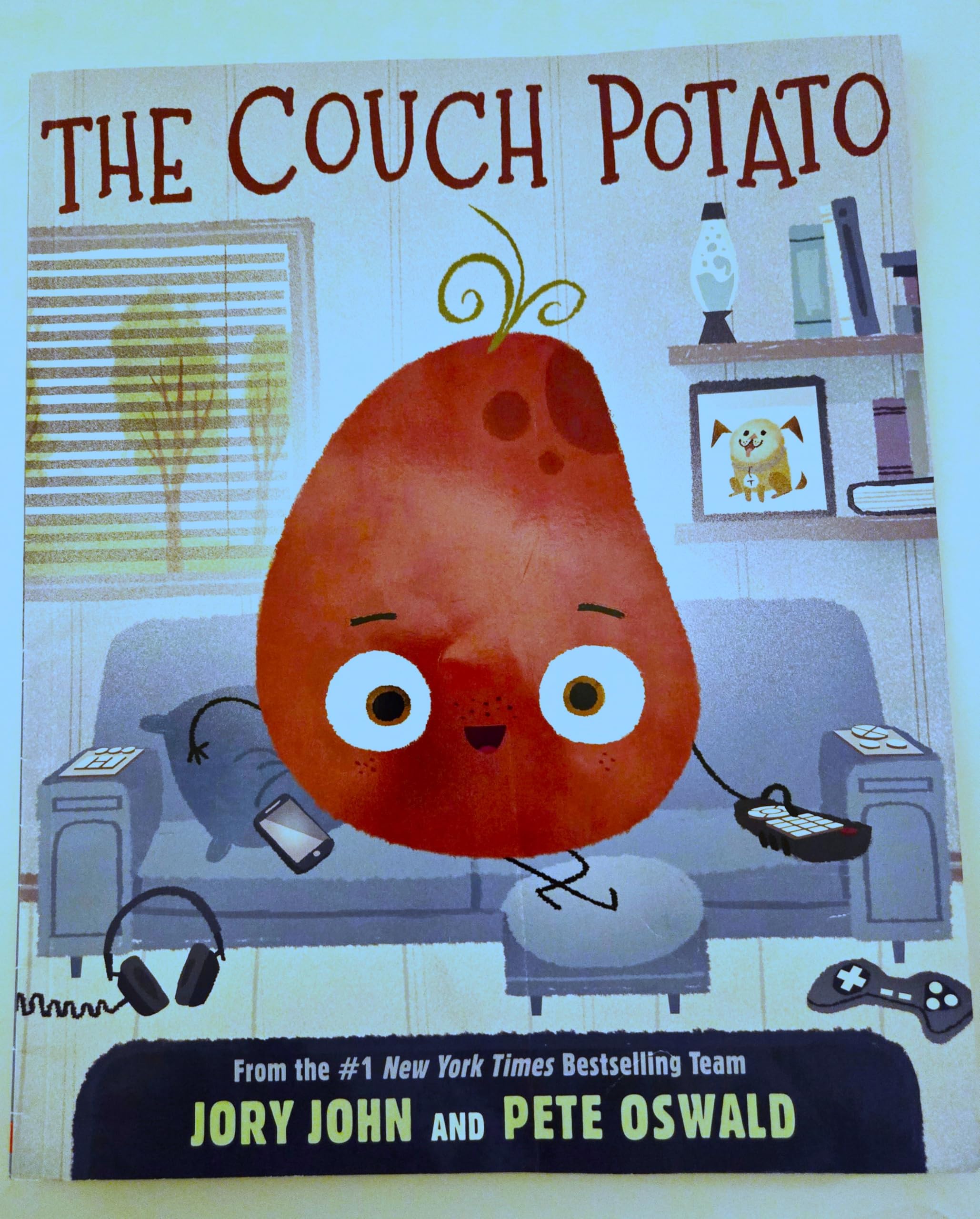 PLACEBO Lazy potato　千葉北渡し The Couch Potato: Jory John and Pete Oswald: 9781338831474: Books