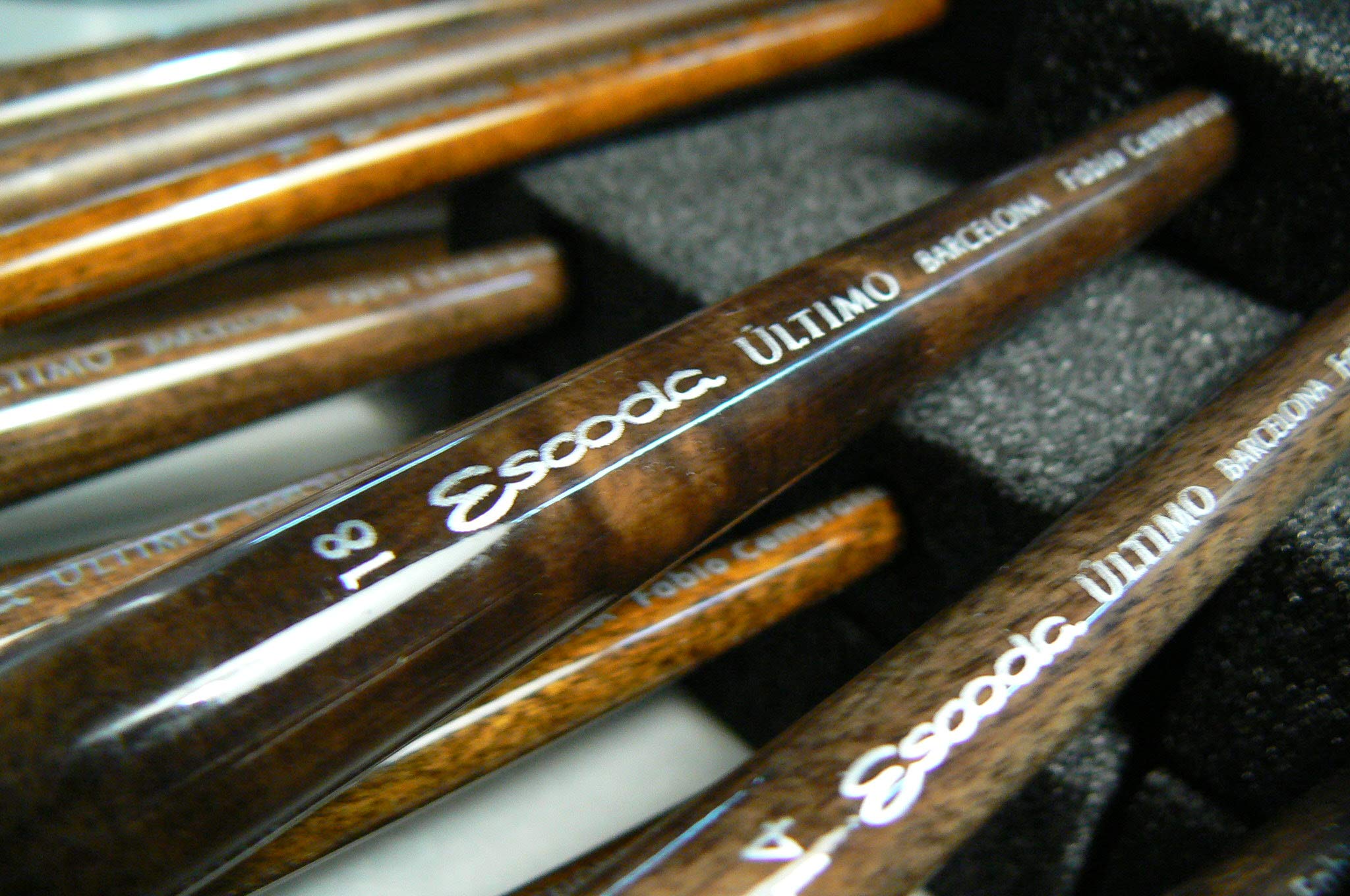 ESCODA Set 3 Pennelli Acquerello - N.10,14,18 Tondo Piuma Fibra Sintetica Petit Gris Set #1 Fabio Cembranelli Serie Ultimo Professionale Fatto a Mano a Barcellona.