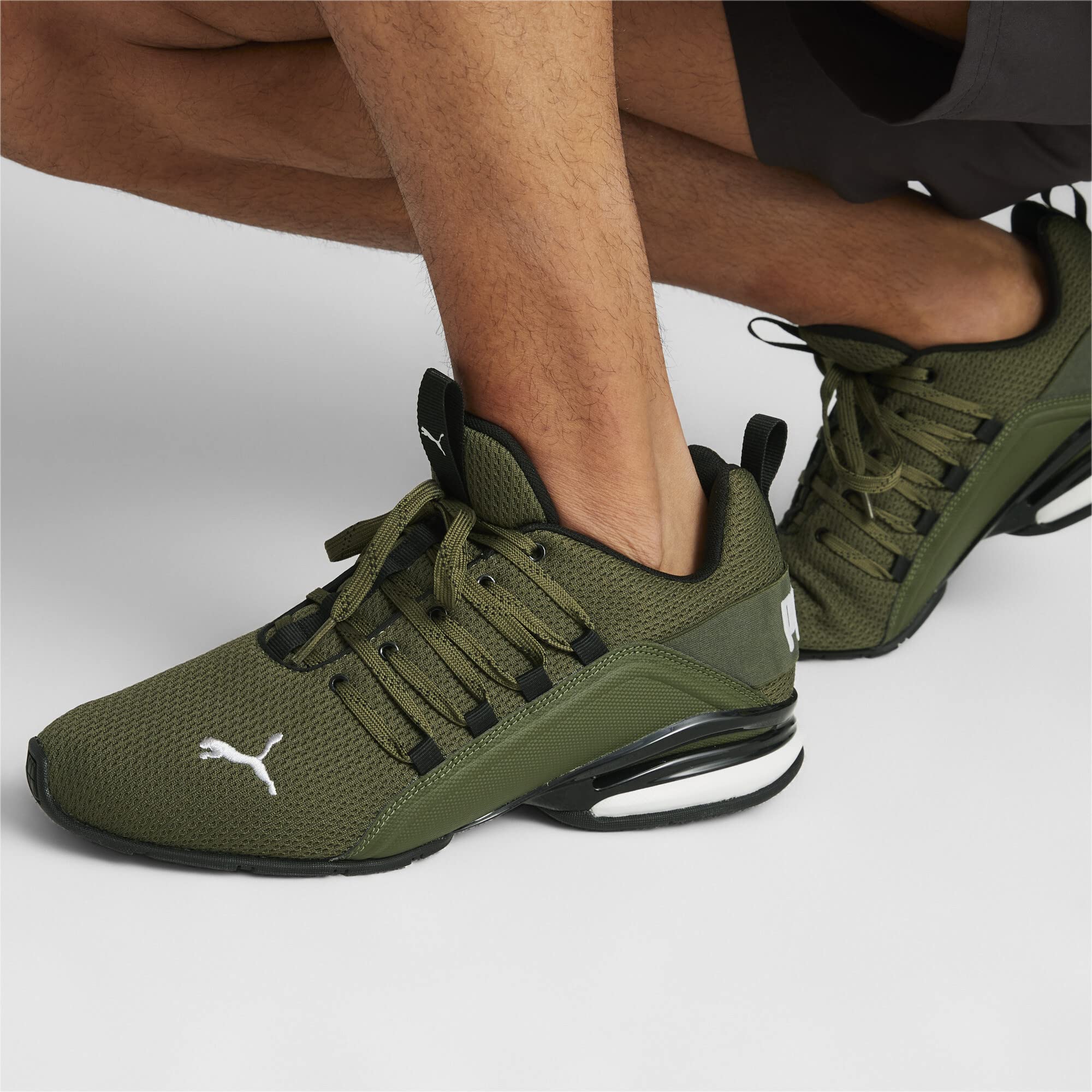 PUMA Zapatillas de Running Hombre Axelion Refresh 42.5, Green Moss Black Feather Gray