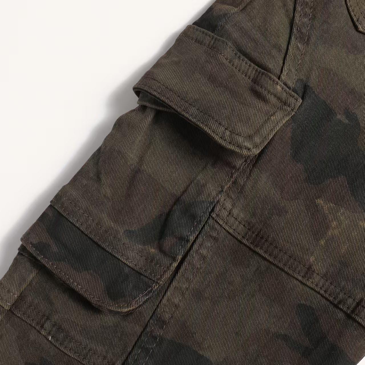 Women's High-Rise Camo Flared Trousers - Retro Slim Fit Camouflage Print Pants with Pockets - Image 7