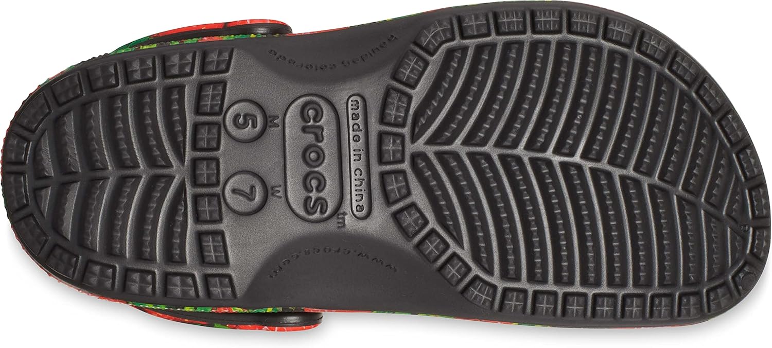 Crocs Unisex-Adult Classic Seasonal Print Clogs