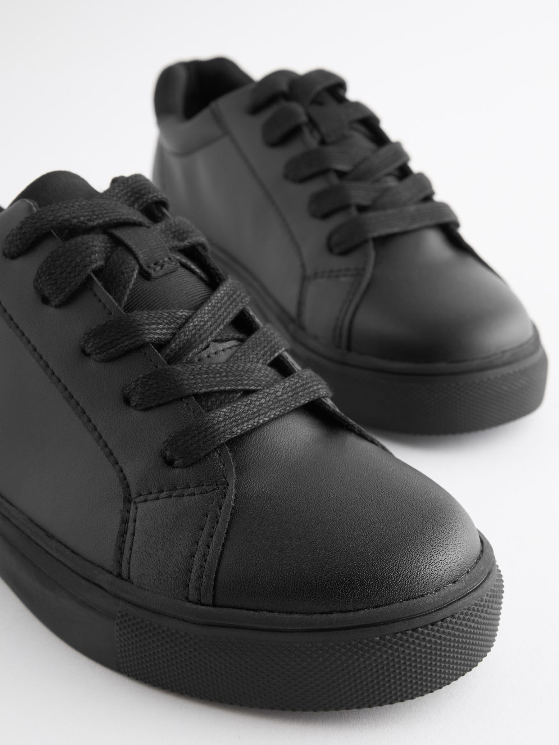 NEXT Niños Zapatos Escolares con Cordones
