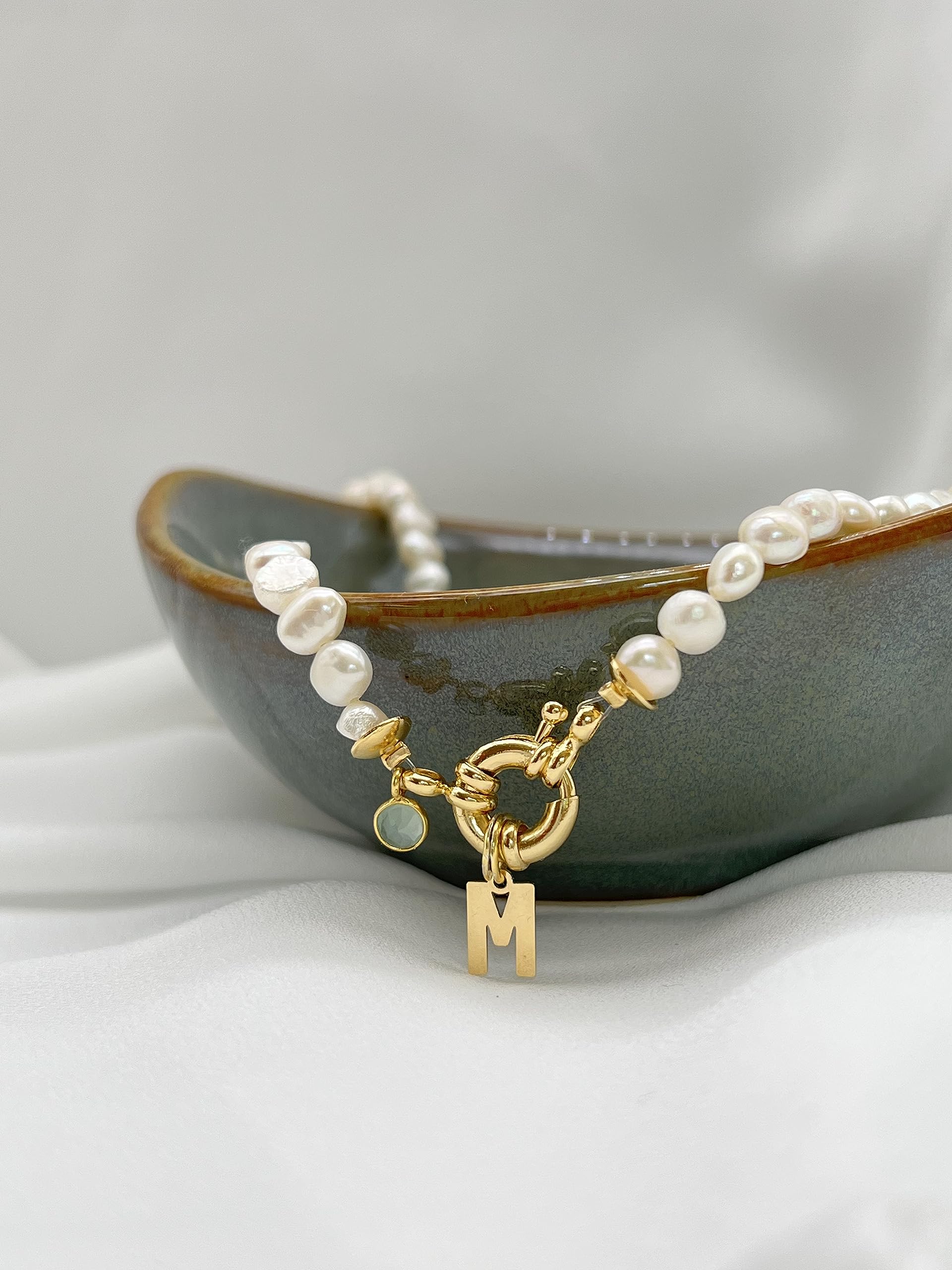 Collar Marinera Pearls Plata, charm, letra(s) inicial(es) y símbolo del zodíaco, cadena de perlas de río, cierre resort/reasa/marinera en Plata de ley 925, piedra natural, personalizado, hand made