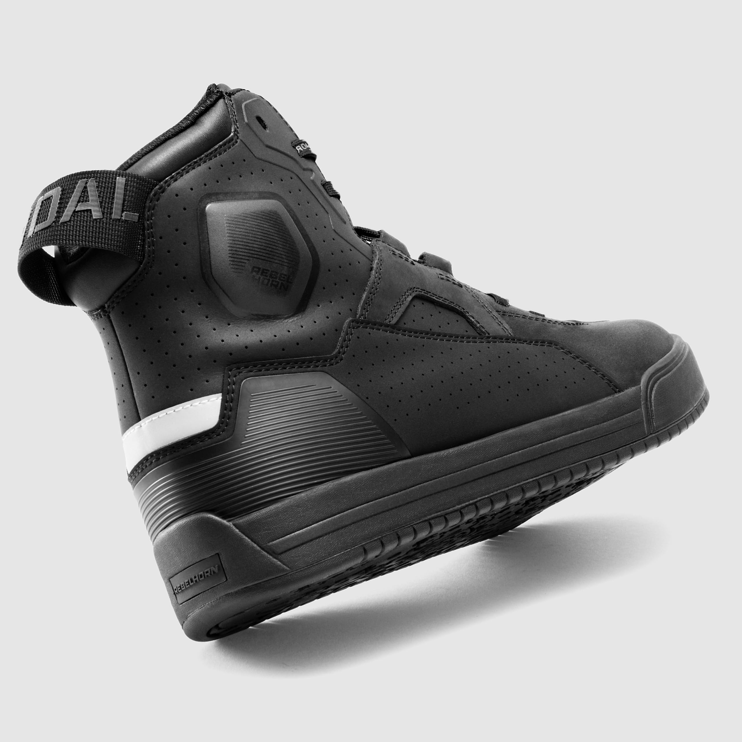 REBELHORN Vandal II Botas de Moto Hombre y Mujer | Cuero Perforado | Protección de Tobillos, Dedos y Talones | Cremallera Larga | Suela Reforzada | Tallas hasta 48