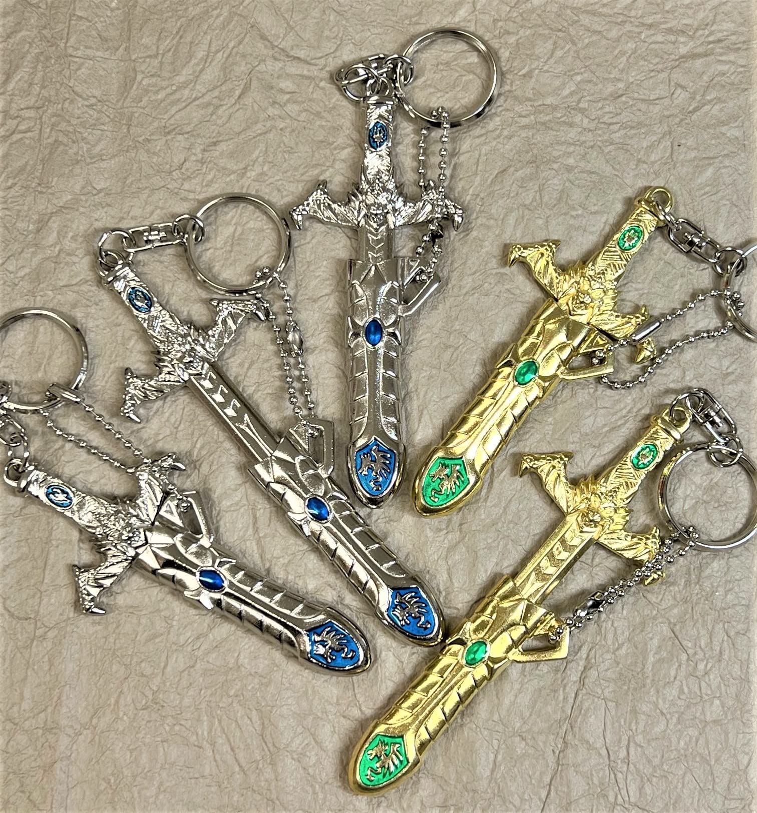 Amazon.co.jp: サヤ付龍剣キーホルダー バージョン2 シルバー : ホビー